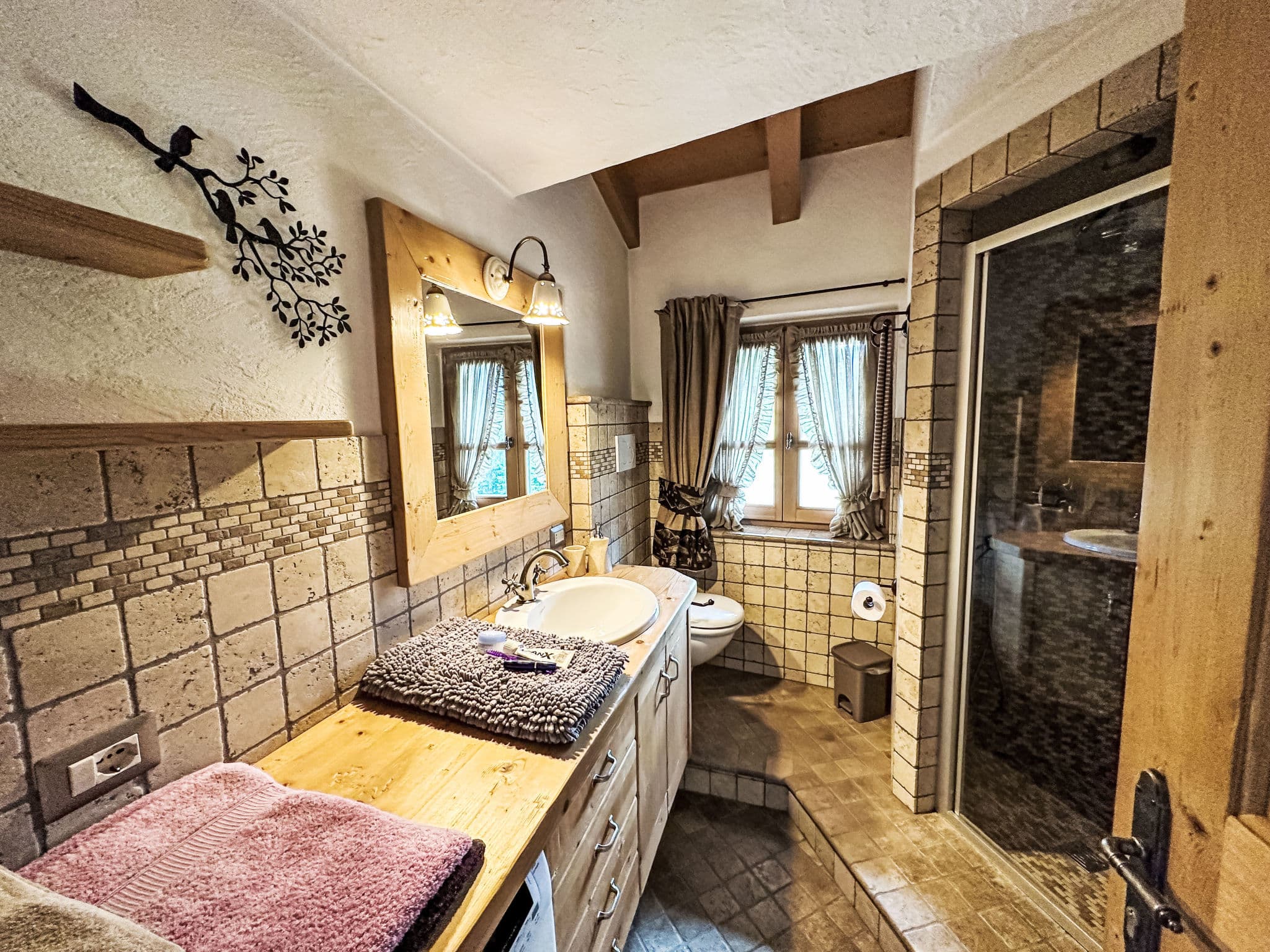 Bathroom / Wellness