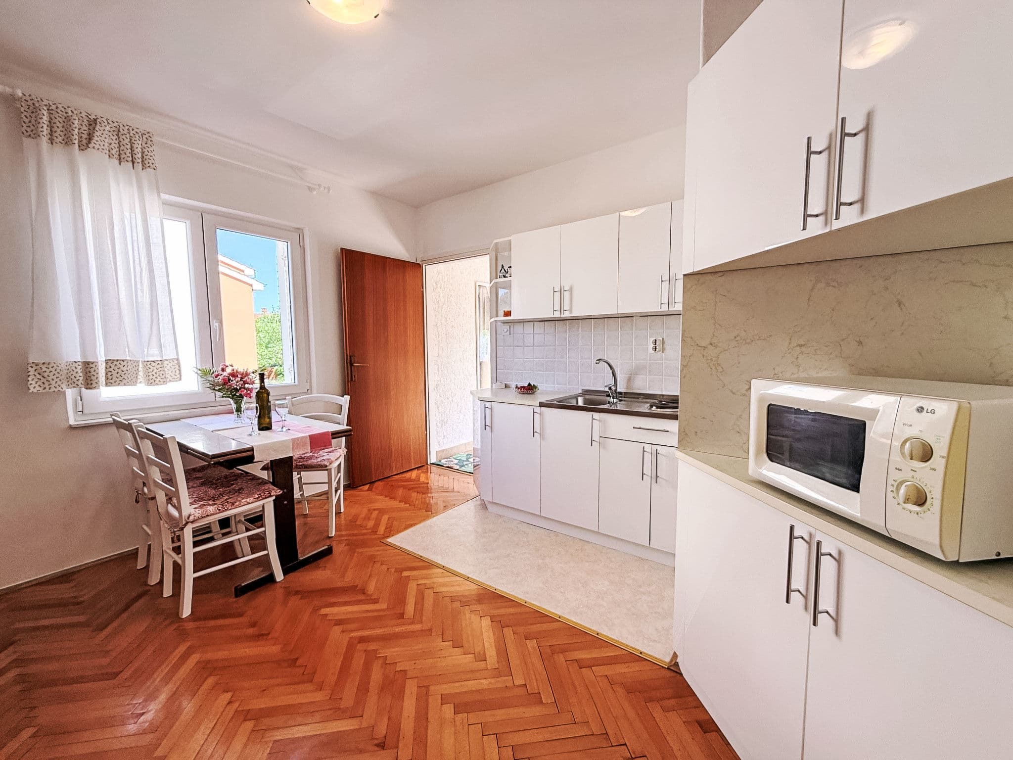 Kitchen / Dining Room