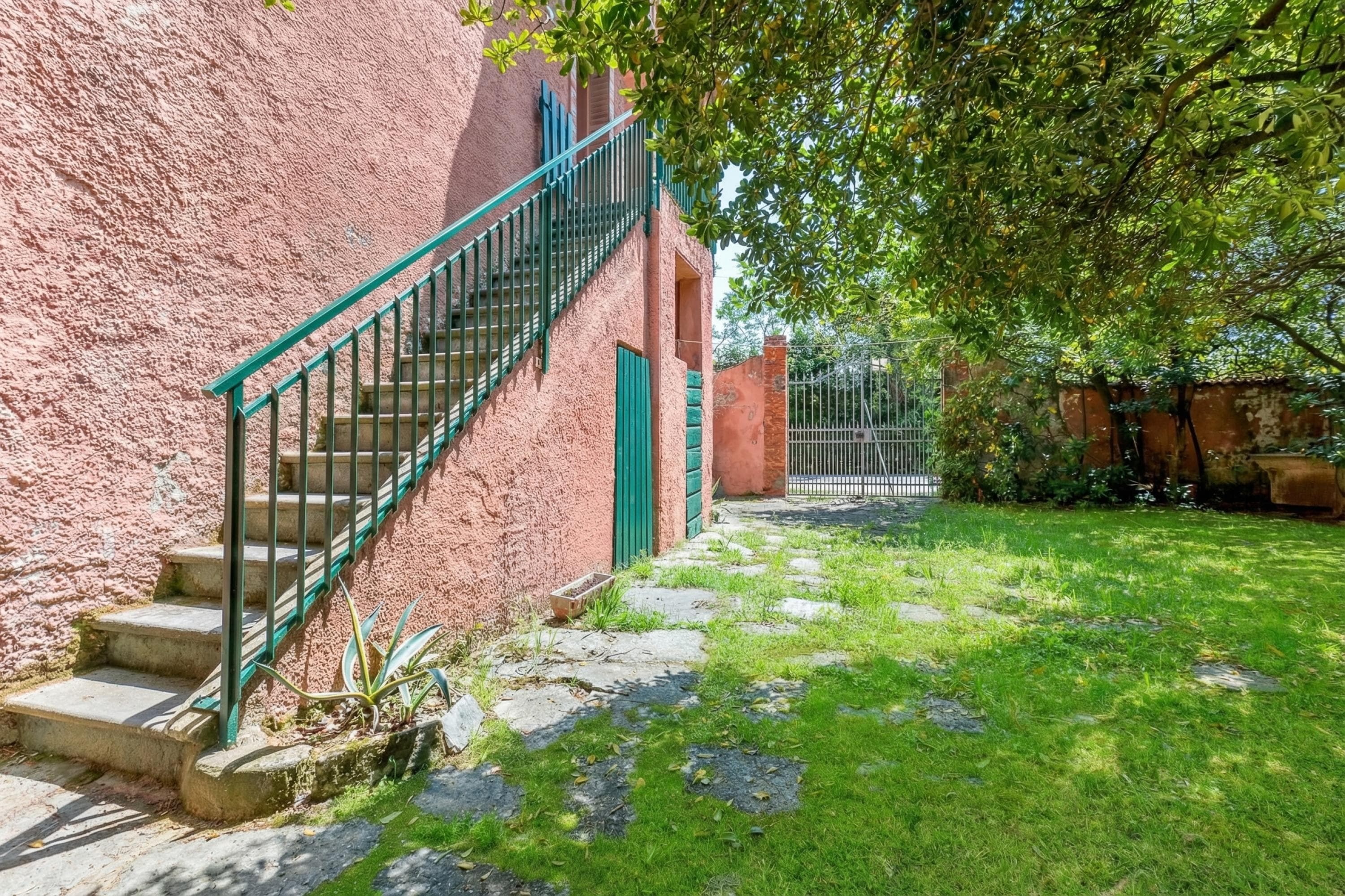 Gallery Image 15