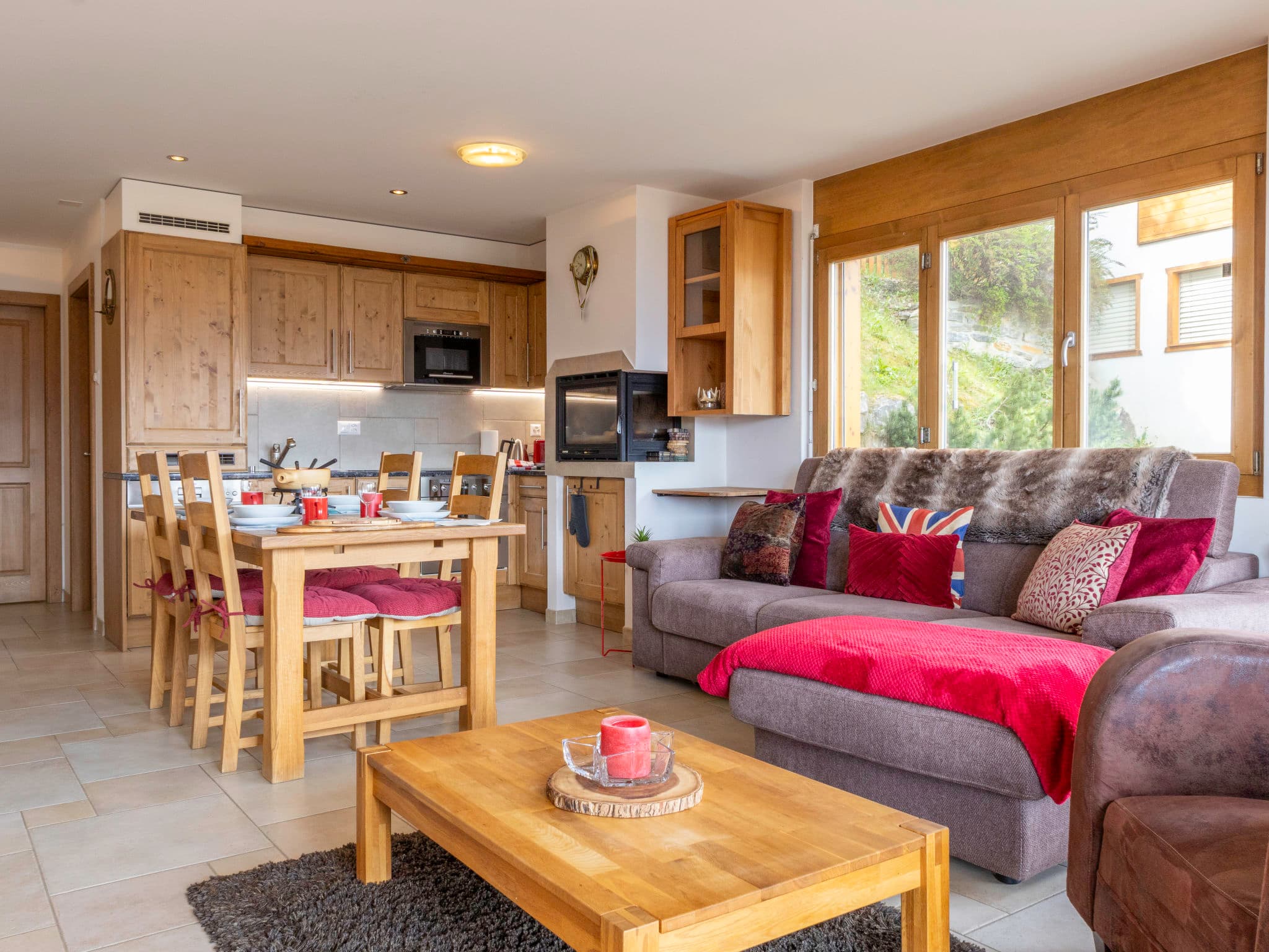 Kitchen / Dining Room