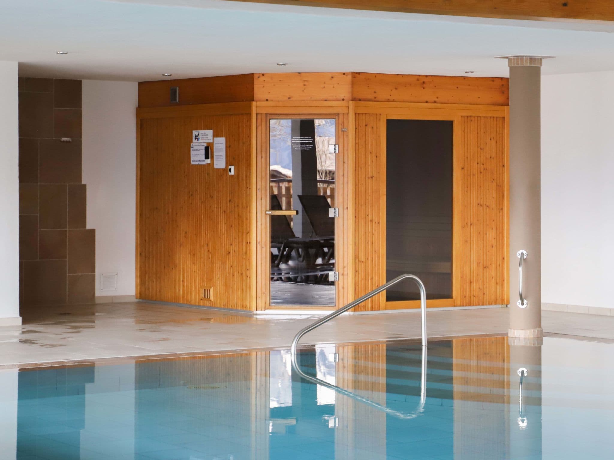 Pool Indoor