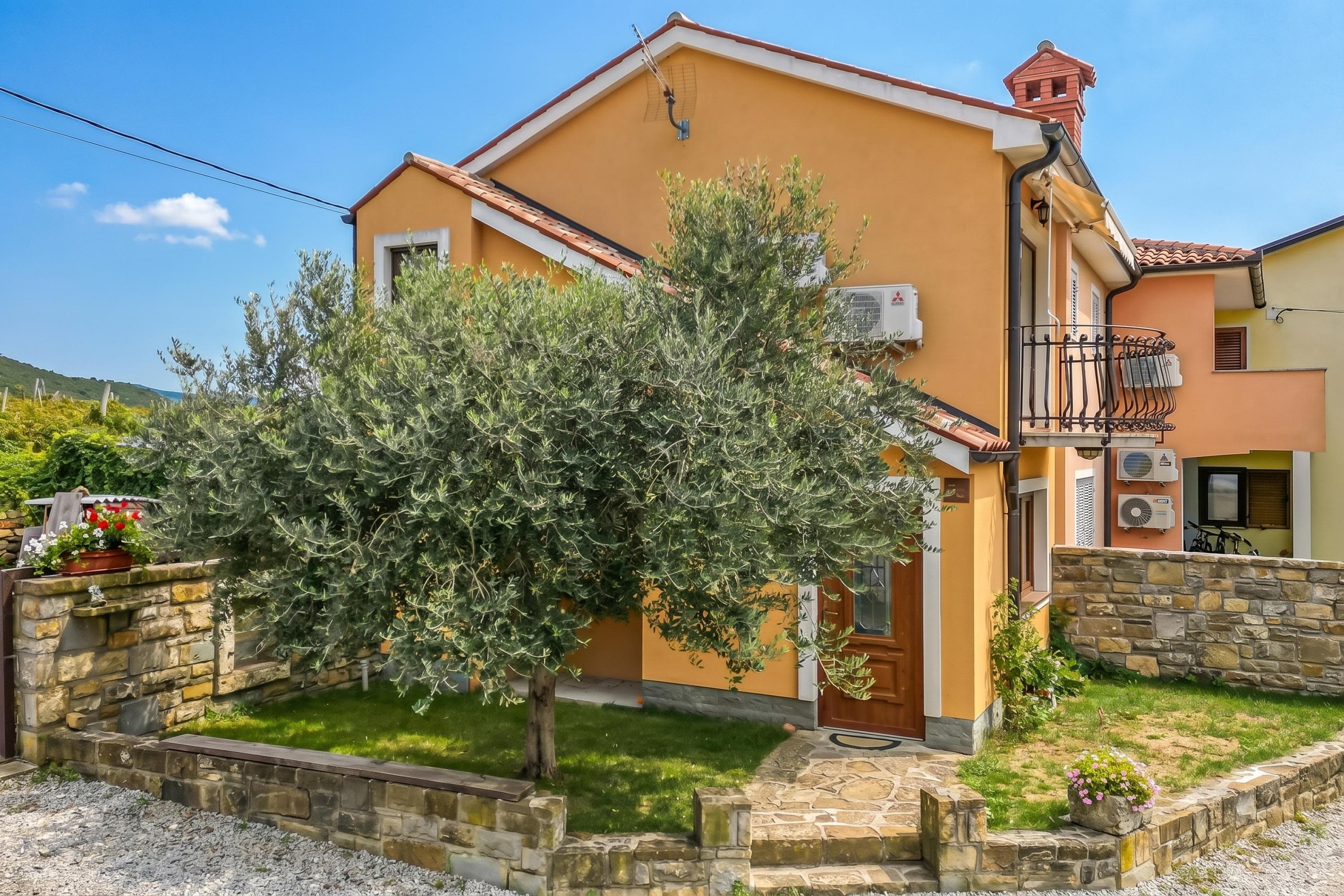 Gallery Image 18