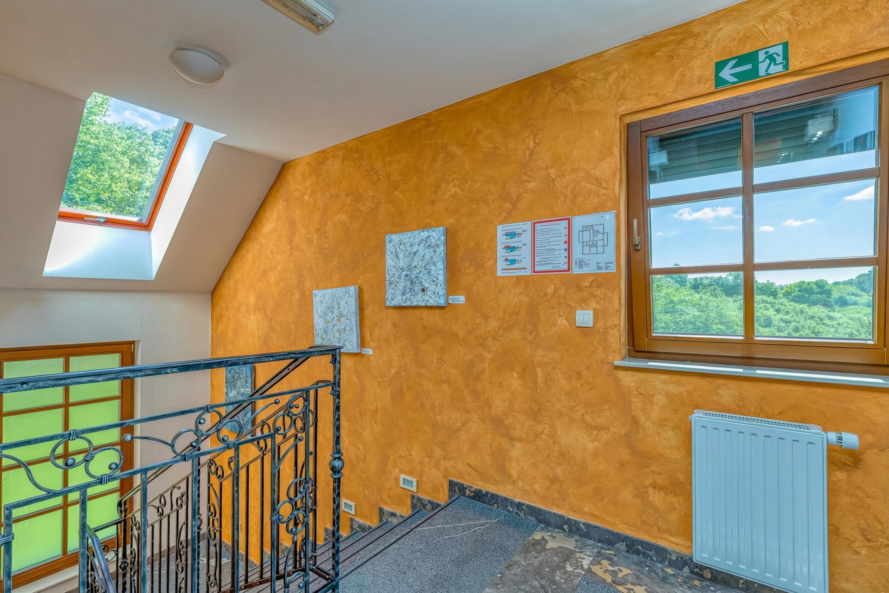 Gallery Image 16