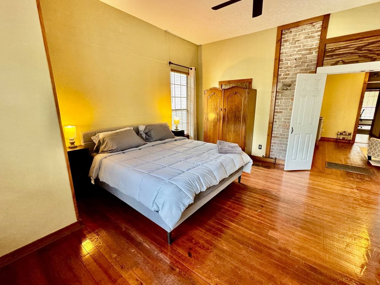 Gallery Image 12
