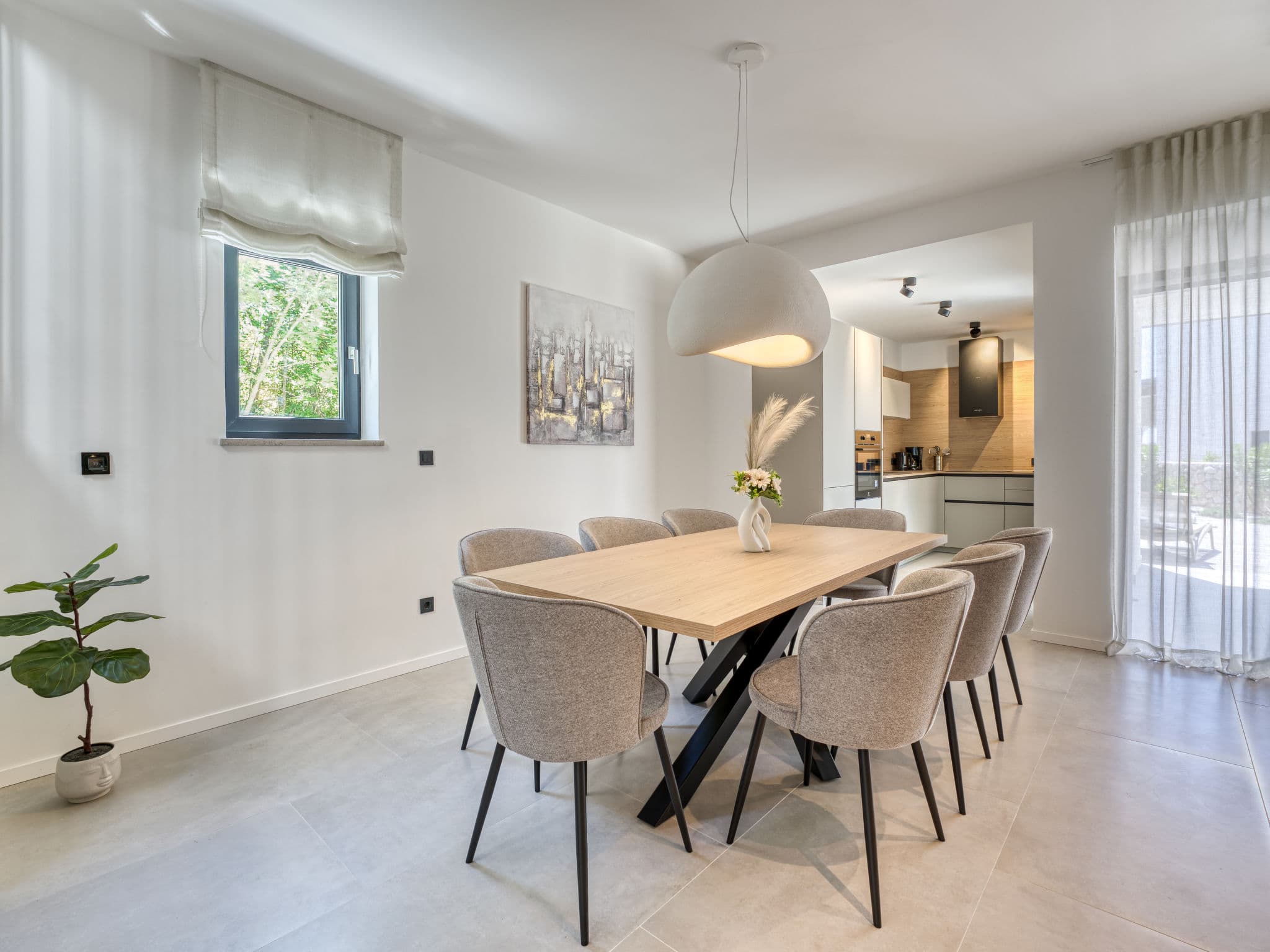 Kitchen / Dining Room