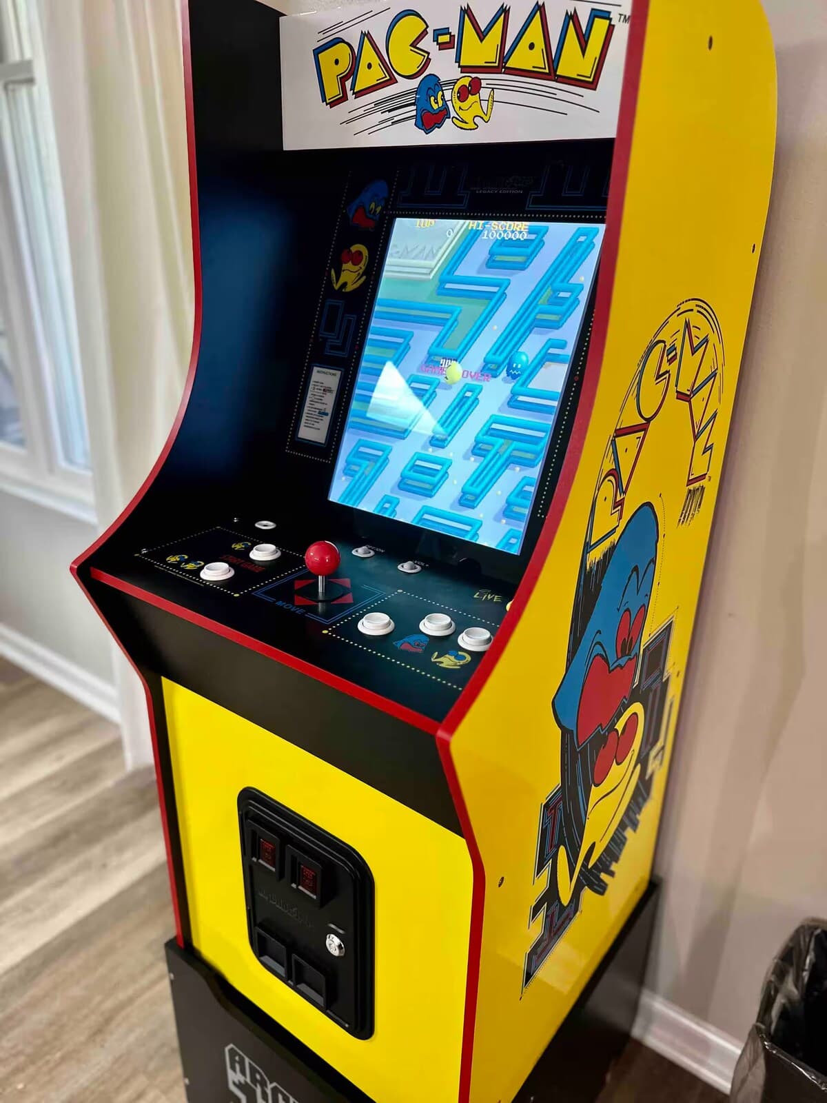 Retro Pac-Man arcade — free play all weekend.

arcade machine, Pac-Man, retro arcade, game room, free play, family-friendly, lower-level fun zone, multigenerational.