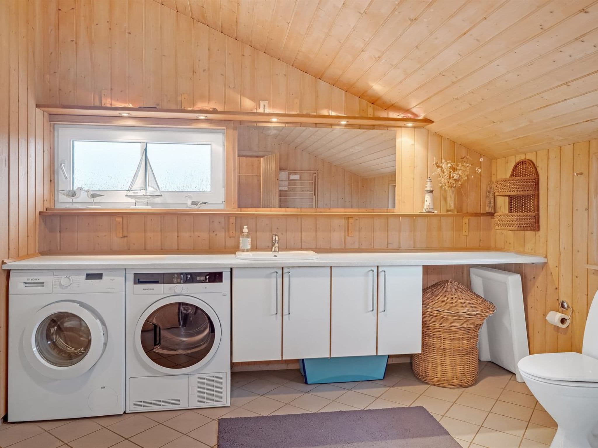Bathroom / Wellness