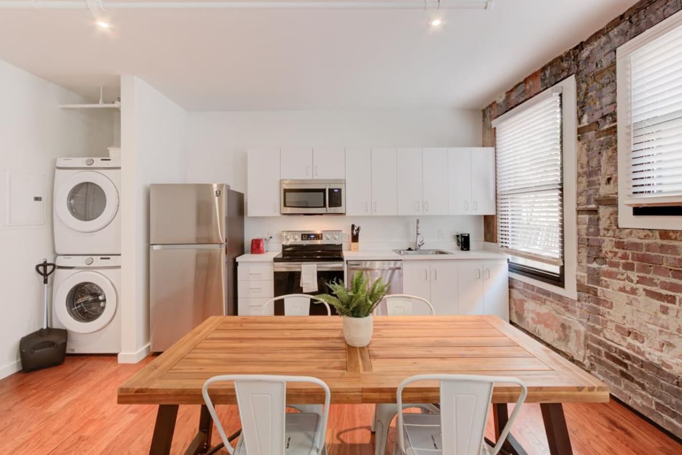 If you're staying a little longer or have been traveling a lot and need some fresh laundry, we have a full-size washer and dryer.

We have an ideal size refrigerator for storing cold beverages and takeout or leftover food.