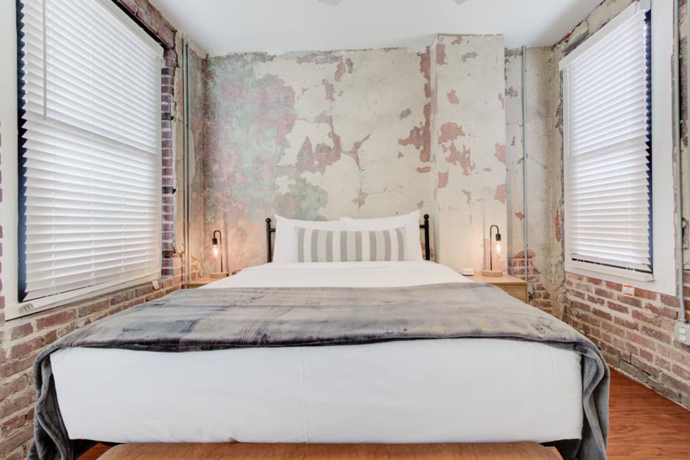 A great mattress can make all the difference in the world for getting a good night’s slumber. You'll be well-rested and on the ball for the next day. Refreshed and ready to go!
