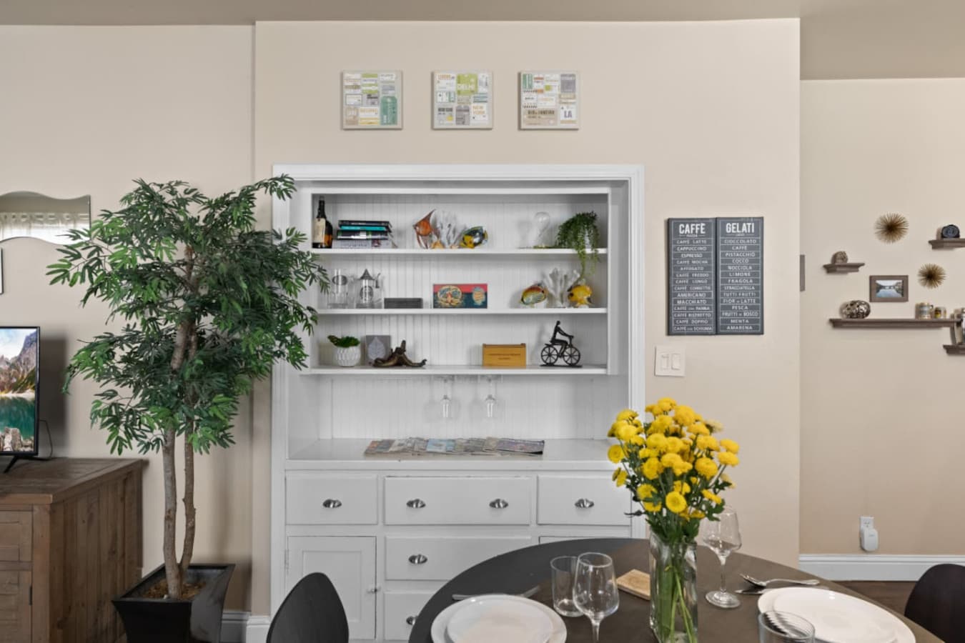 Perfect for breakfast, dinner, or a glass of wine for two.