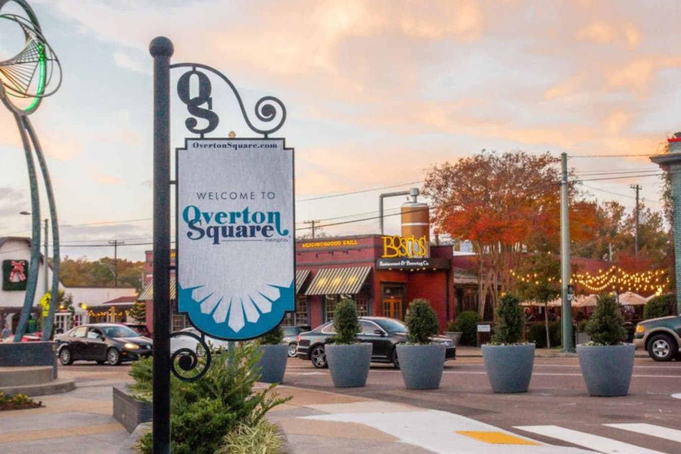 10-minute walk to bustling Overton Square—the neighborhood hot spot.