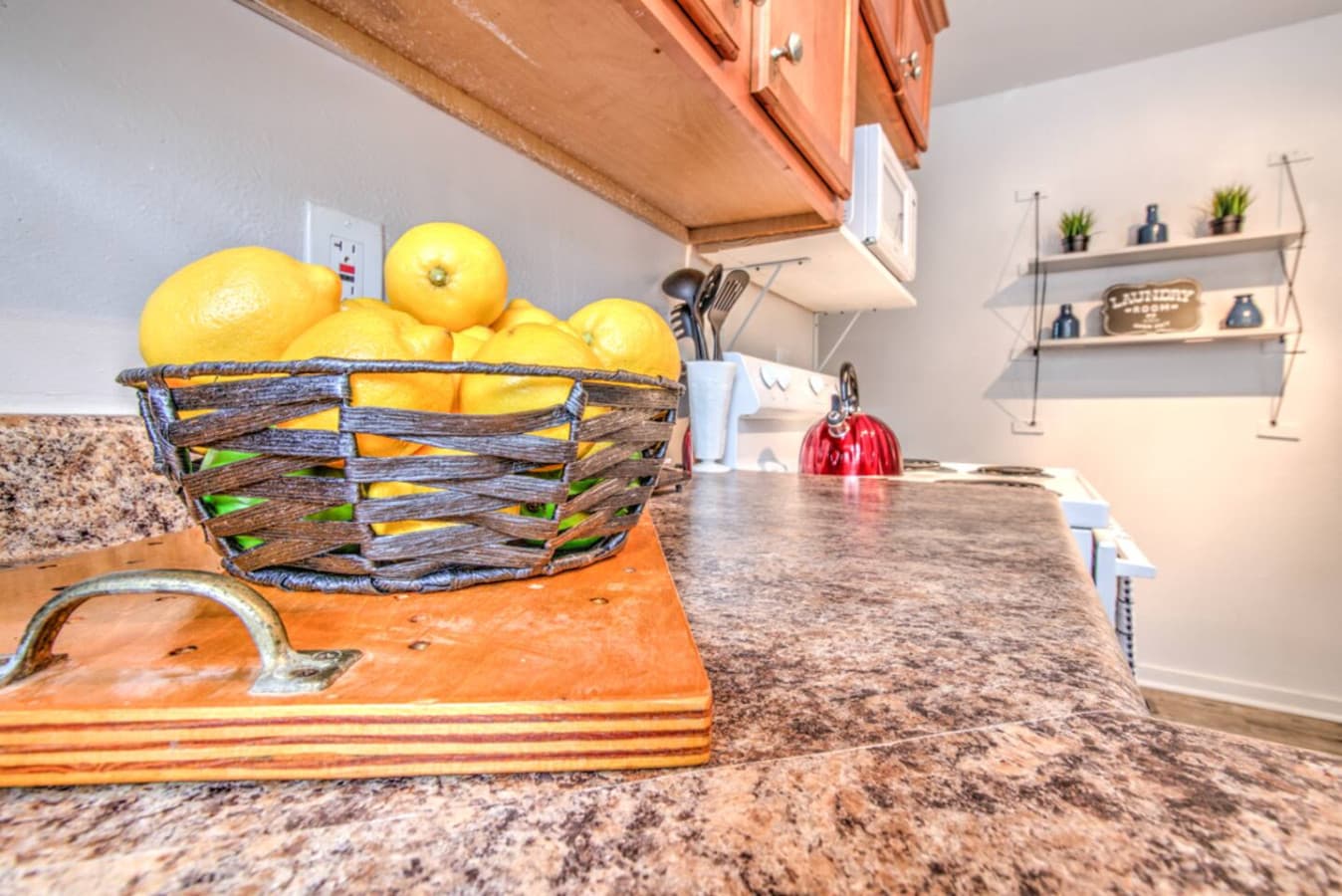A kitchen that feels as fresh as it looks—just add lemons!