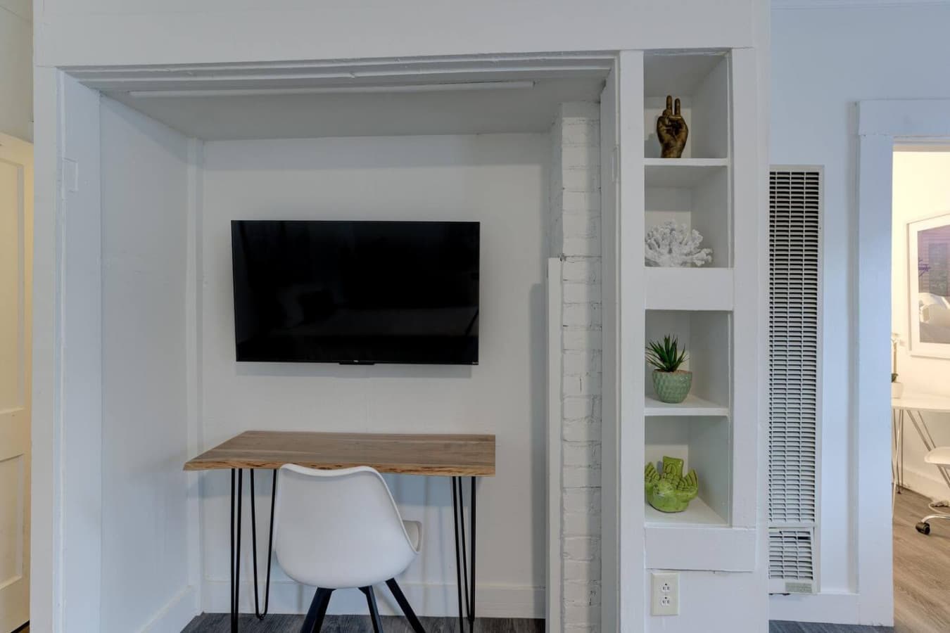 Stream your favorites on the Smart TV or settle into the workspace when duty calls.