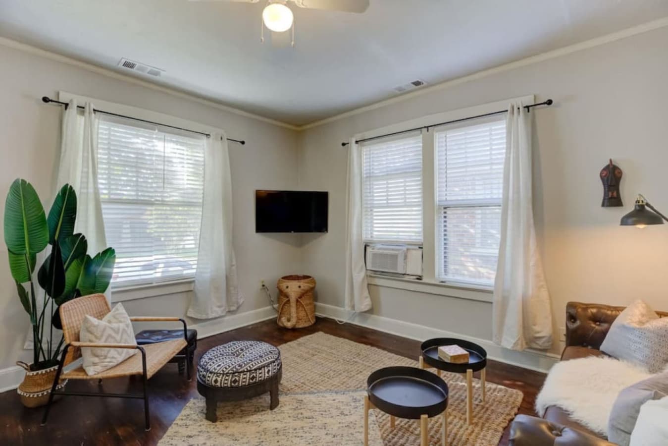A living room that lives up to its name.