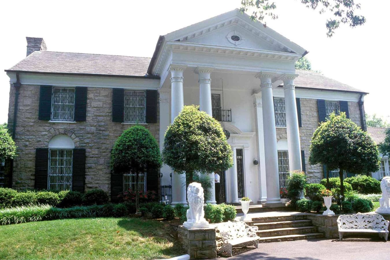 The King’s home—Graceland—just 15 minutes from your doorstep.