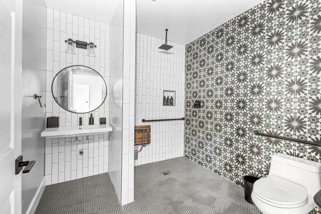 Rainfall shower? Yes, please! Get ready to level up your morning routine!