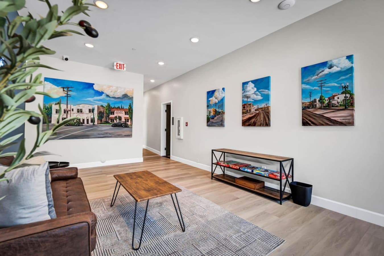 Lobby, the board games are there for you to enjoy.