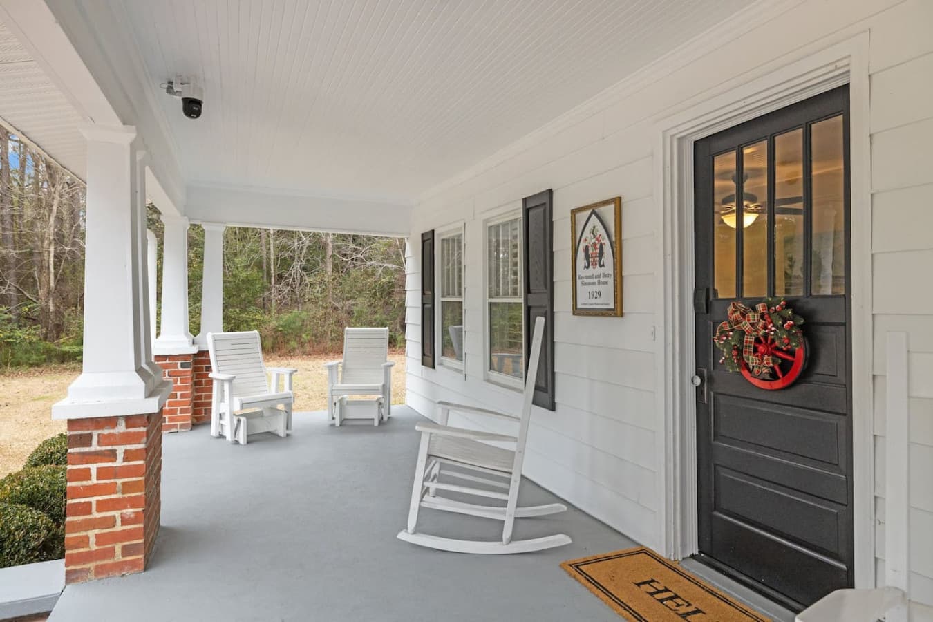 The perfect stage for your “porch life” Instagram post.
