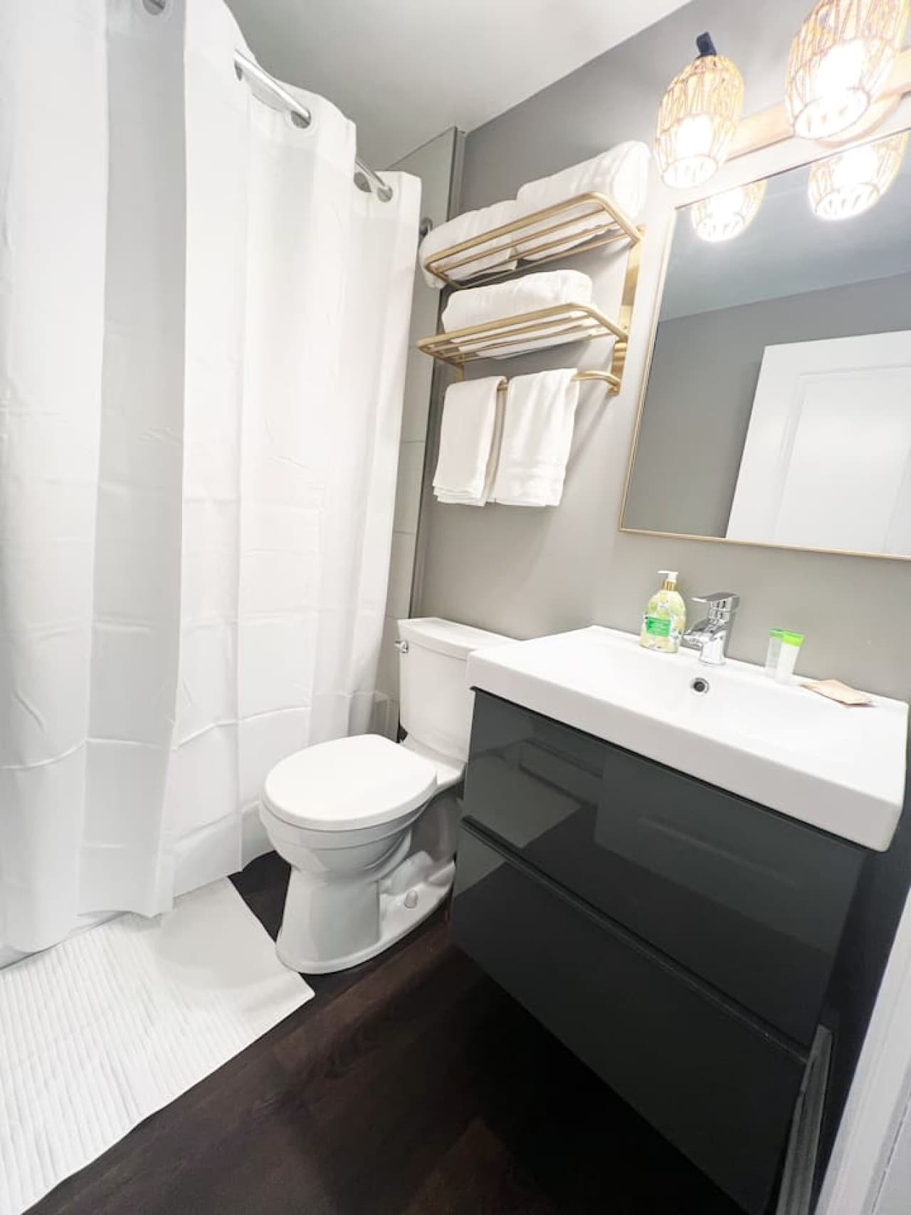 A fresh space to start and end your day.