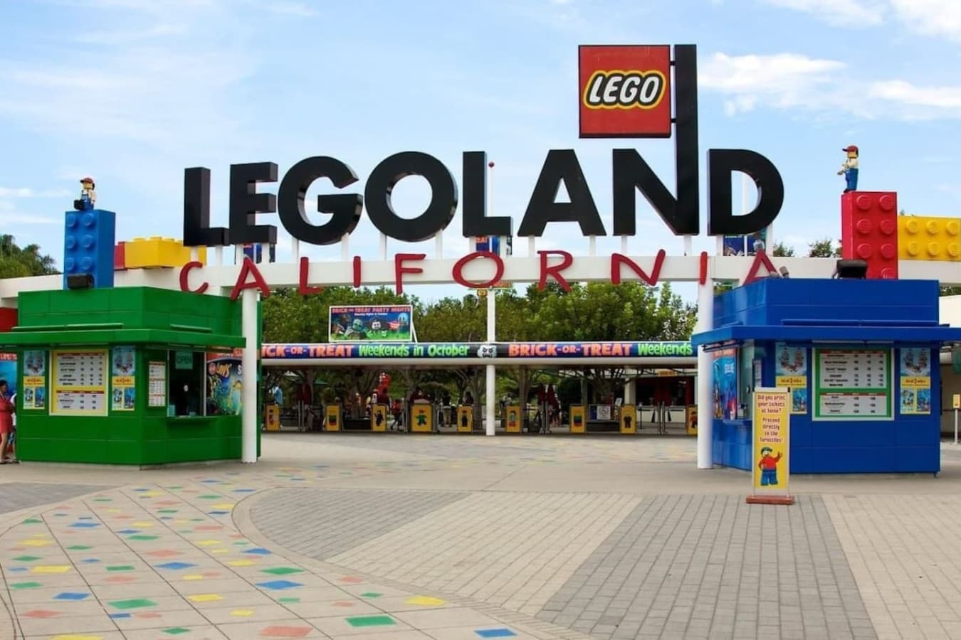 Unleash your inner kid at LEGOLAND California—only 15 minutes away for endless family fun!