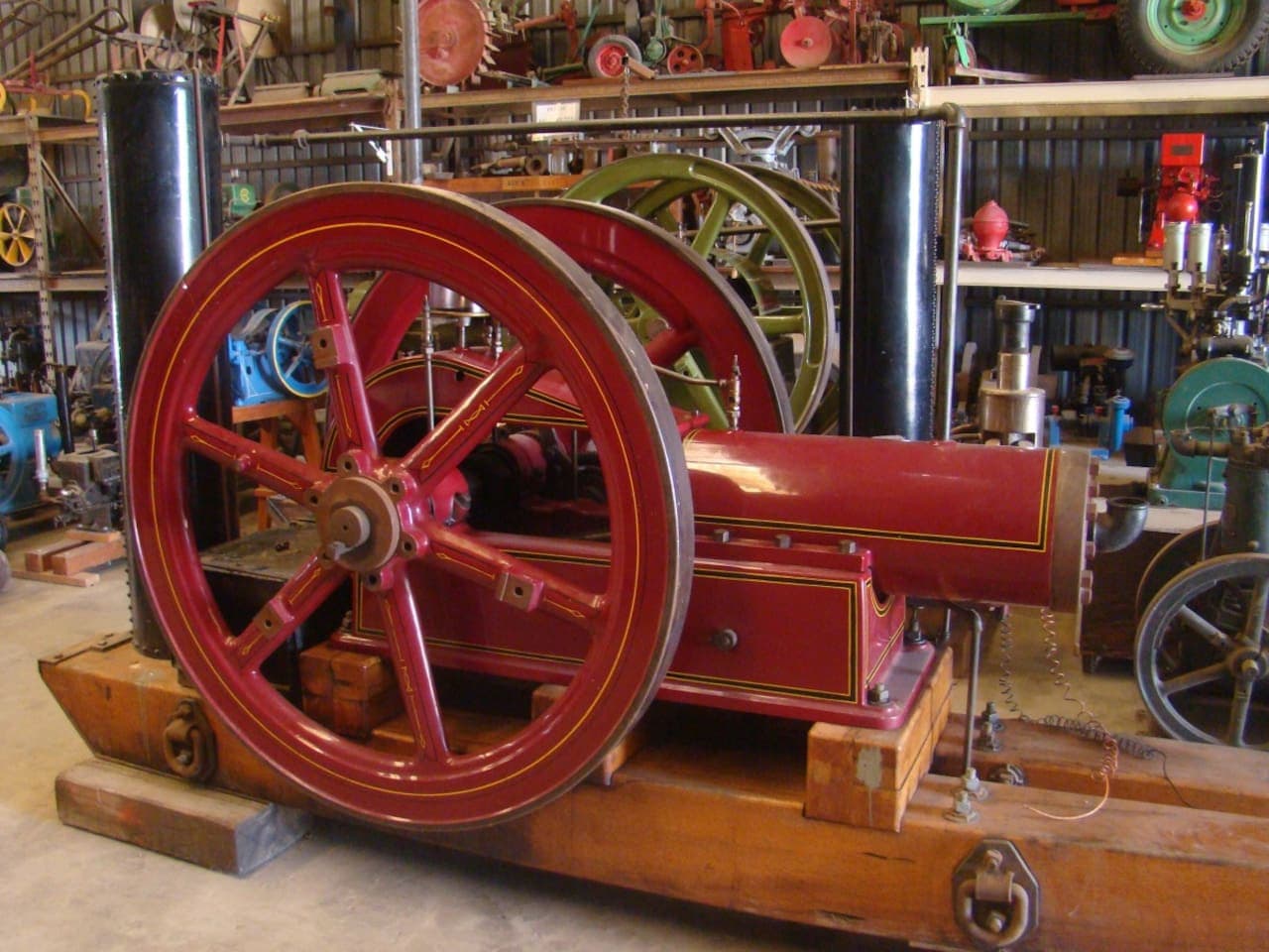 See history come to life at the Antique Gas & Steam Engine Museum, just a short 10-minute drive away! ⏳