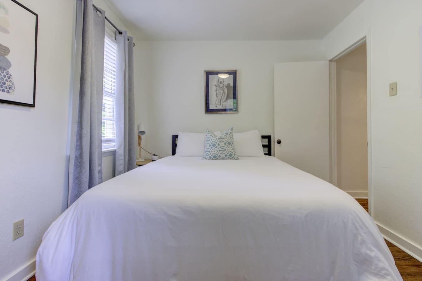 Soft sheets and Southern comfort—the perfect pairing.