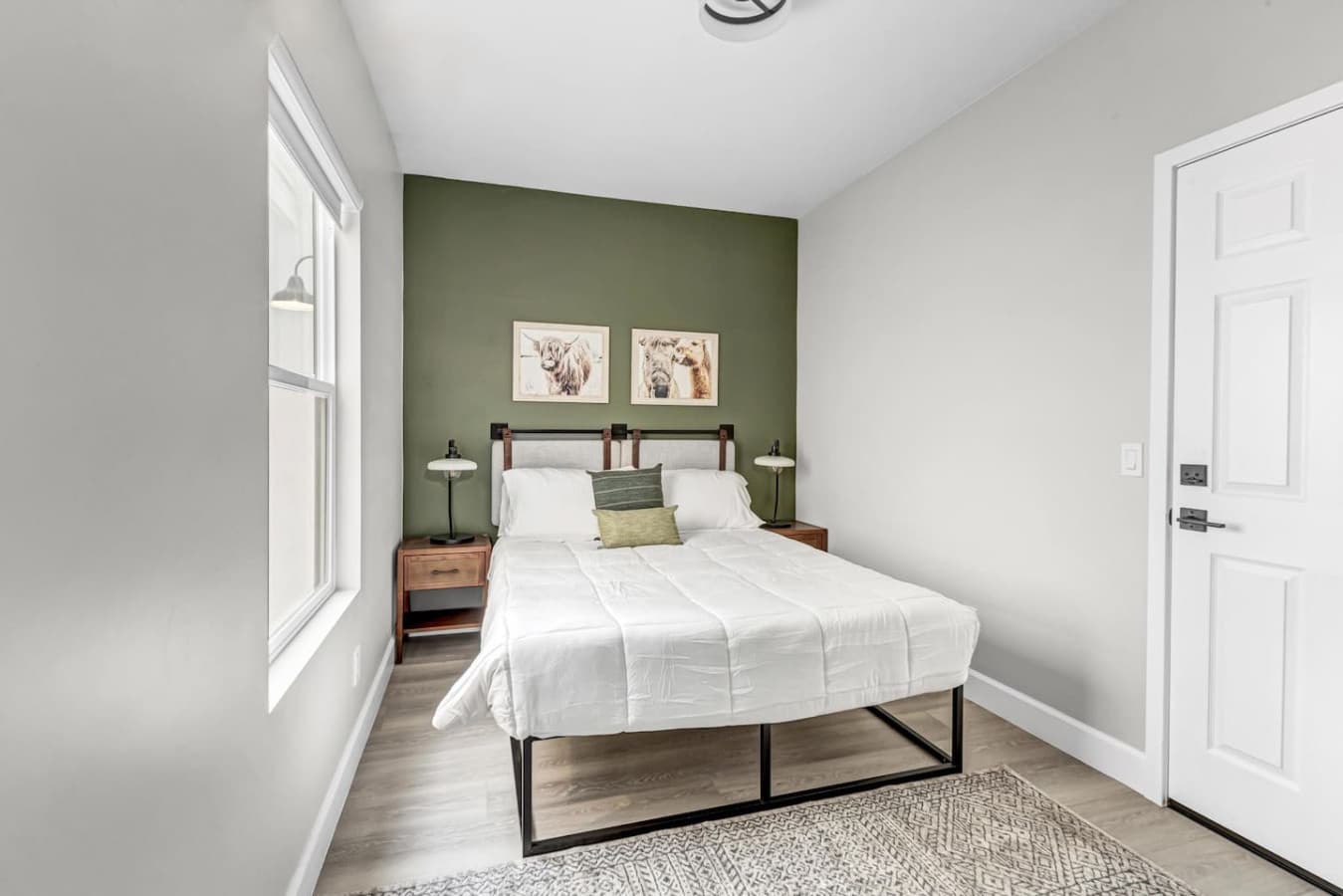 A queen-sized bed fit for royalty—minus the castle, but plus free WiFi!