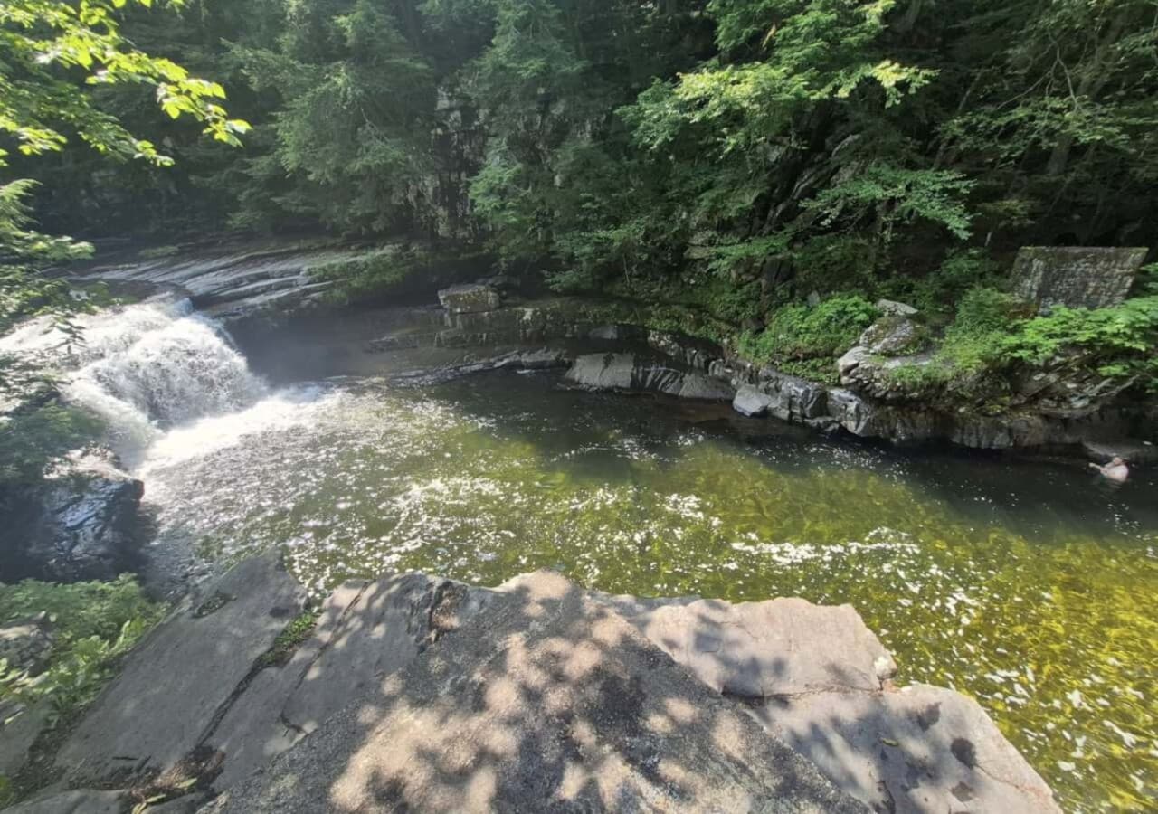Bartlett Falls – 8 min drive - A stunning natural waterfall and swimming hole that's popular in warmer months. Perfect for picnics, photos, and cooling off on a summer day.