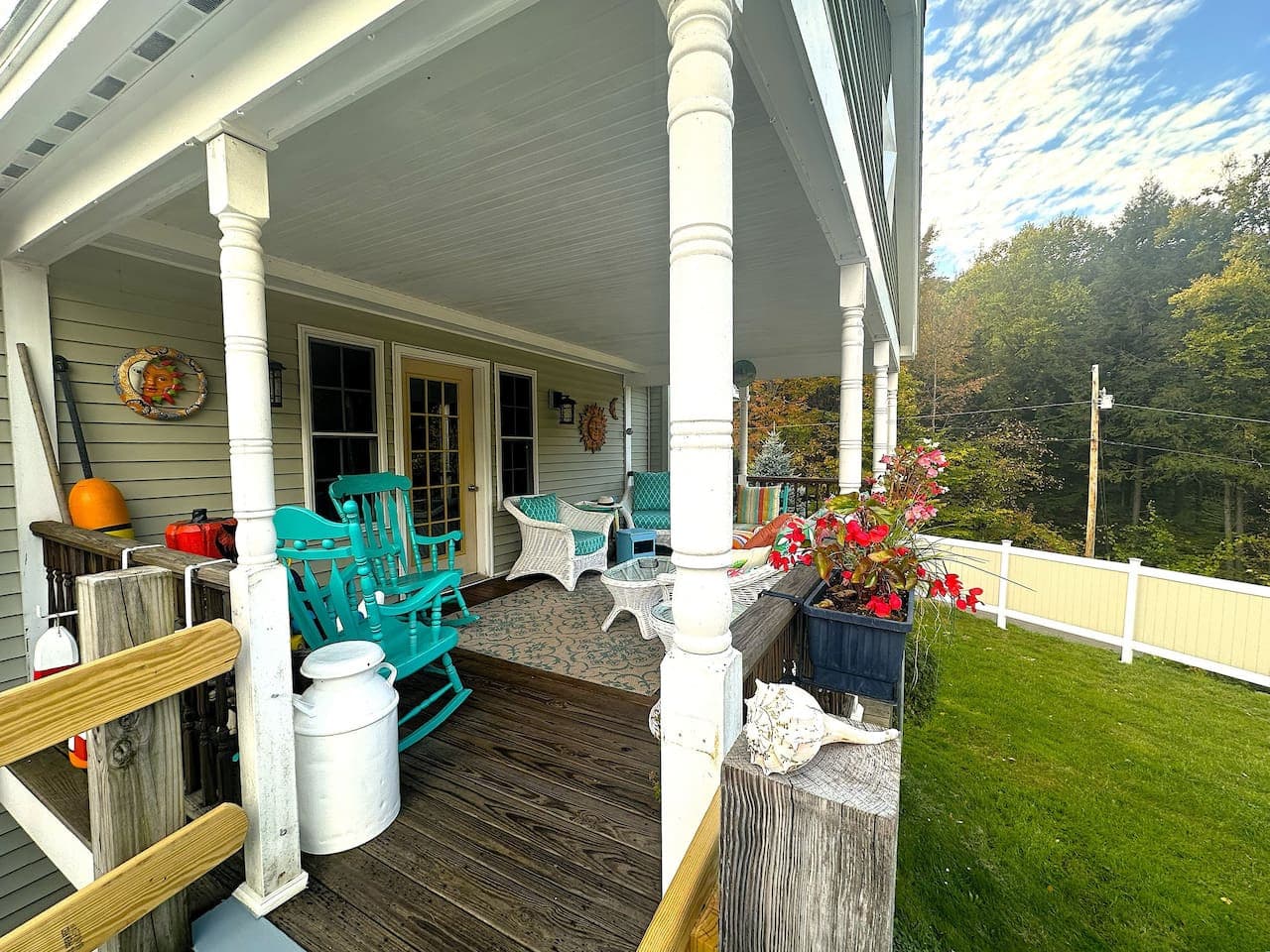 Fresh air, comfy chairs, good company.