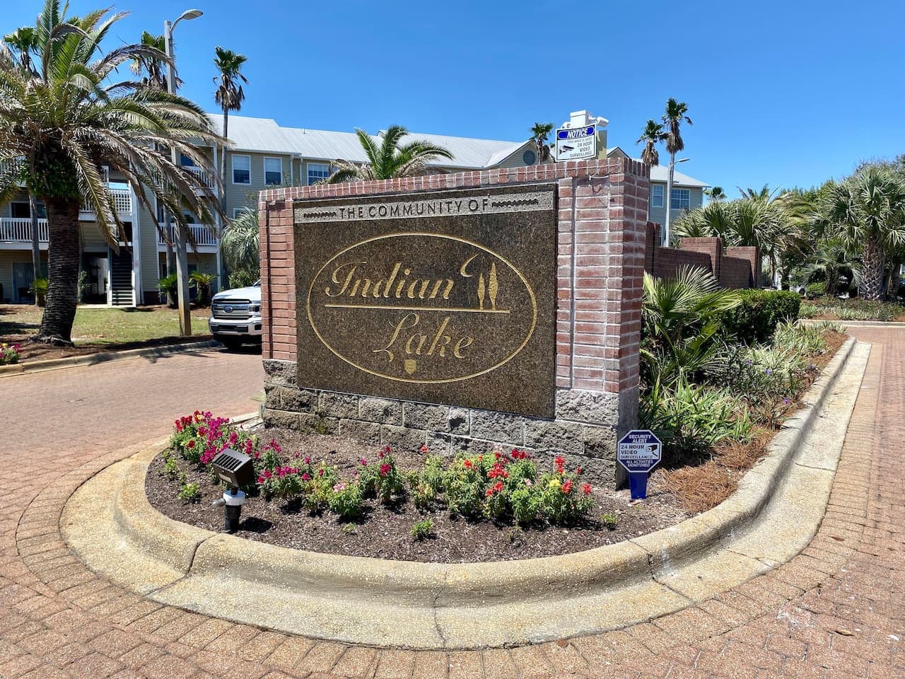 Experience the ideal mix of comfort and convenience at our complex, located just minutes from the beach!