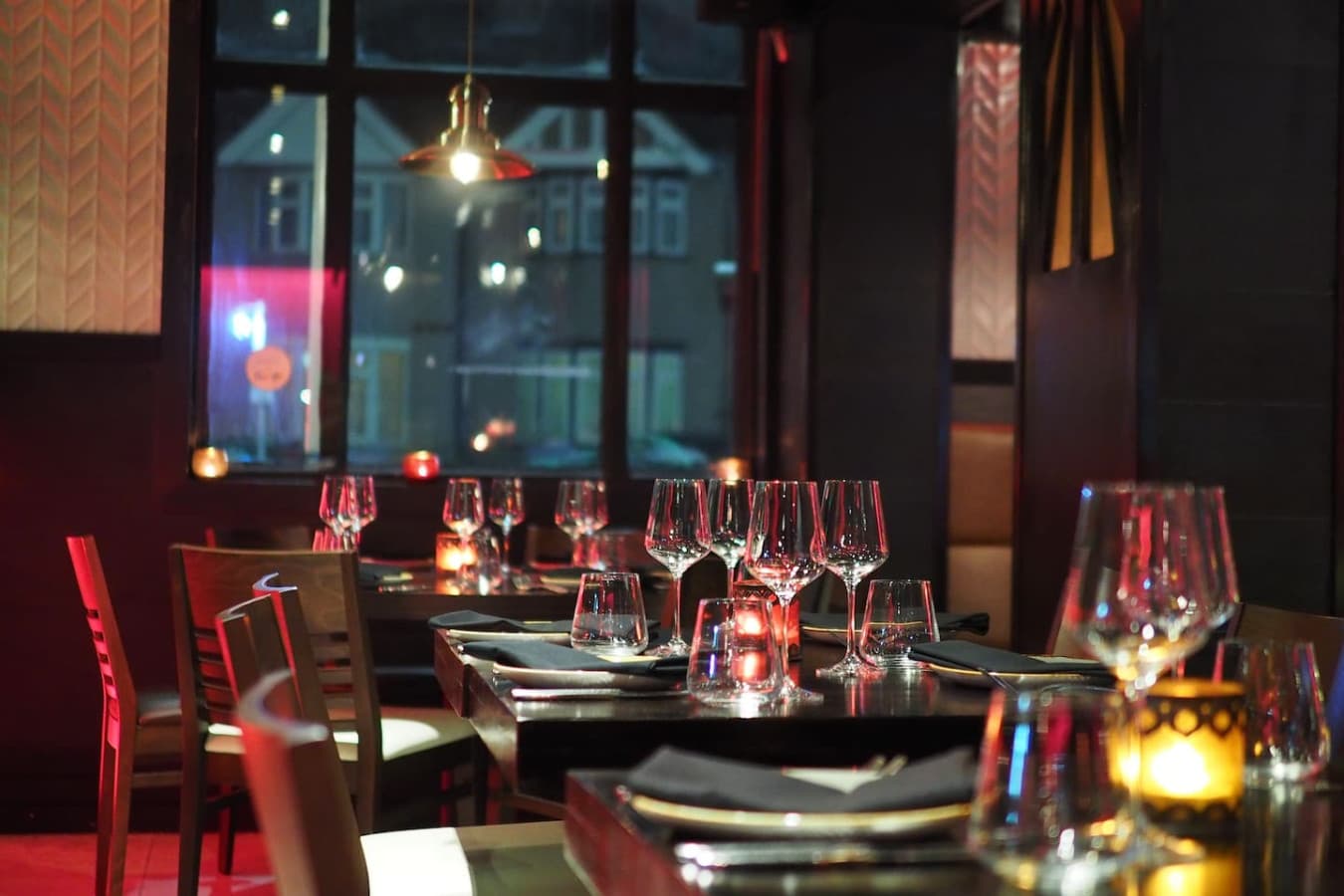 Foodie heaven awaits! Our apartment is surrounded by amazing restaurants, from casual beachside spots to upscale waterfront dining. You'll never run out of delicious options to try during your stay.