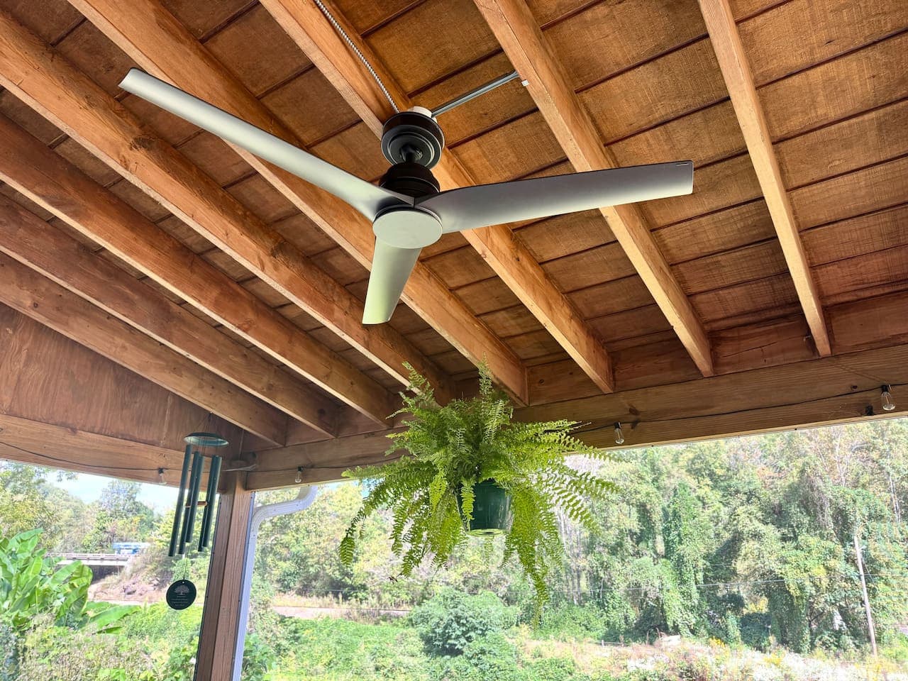 Screened porch with airflow for ultimate relaxation.
