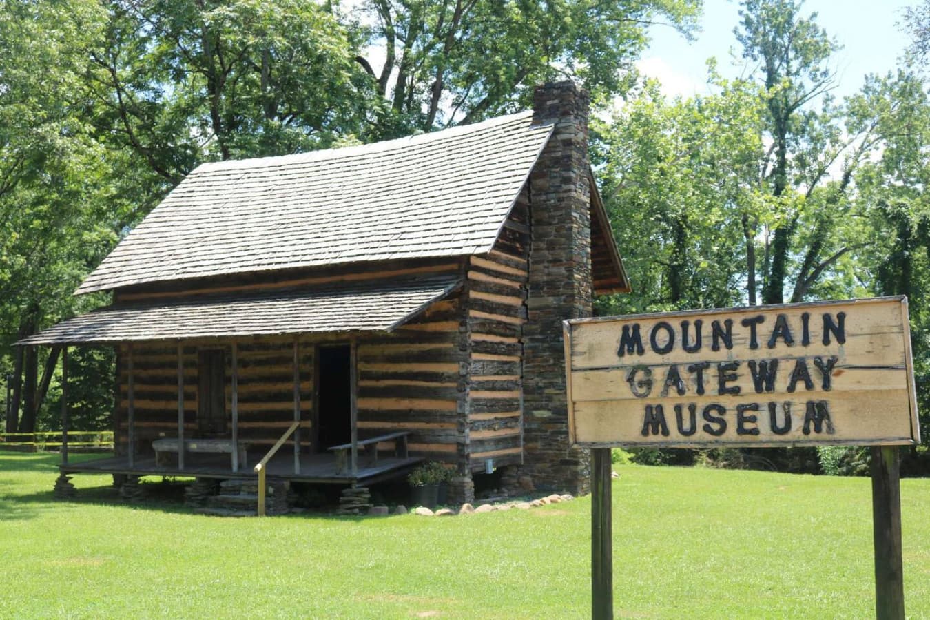 Learn, explore, and enjoy local culture at the Mountain Gateway Museum, just 2 minutes from your stay.