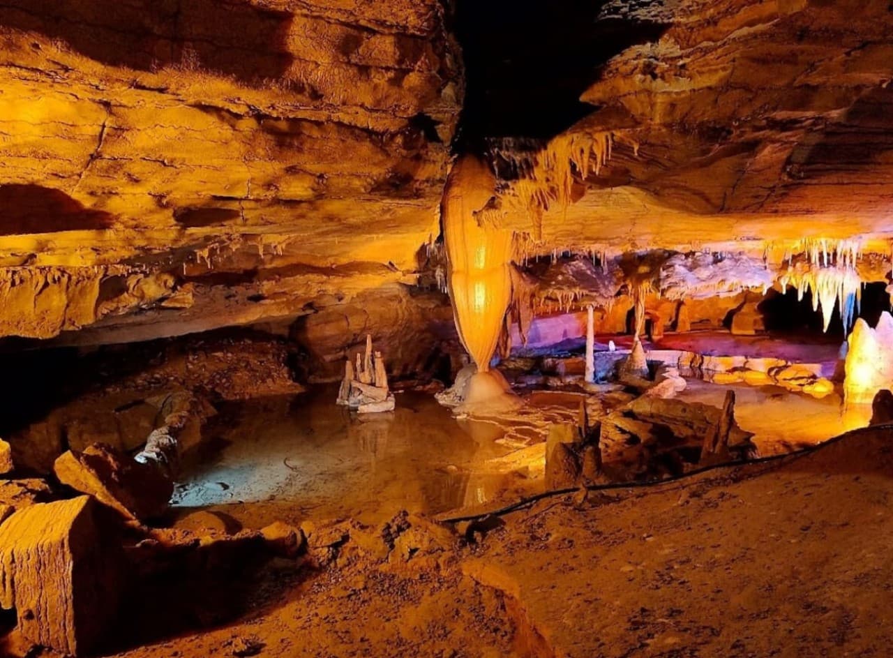 Take a guided tour of the stunning Forbidden Caverns, just 30 minutes away, and marvel at the fascinating rock formations and underground beauty.