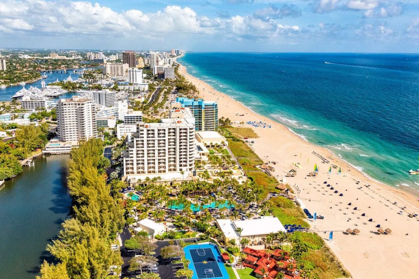 Soak up the sun on Florida’s sandy white beaches only 40 minutes away.