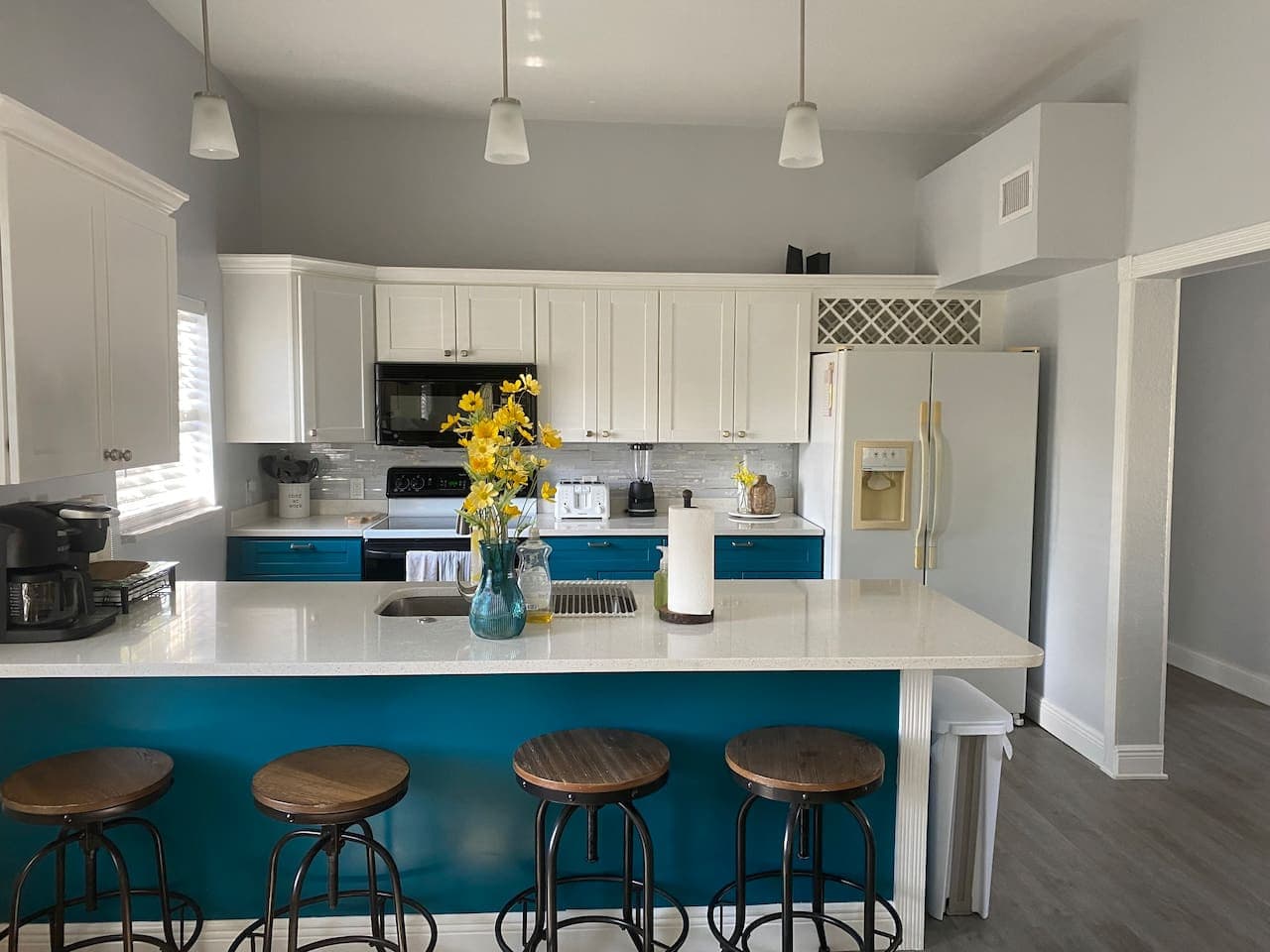 The only thing more inviting than the kitchen? The bar chairs calling your name for snacks and chats.