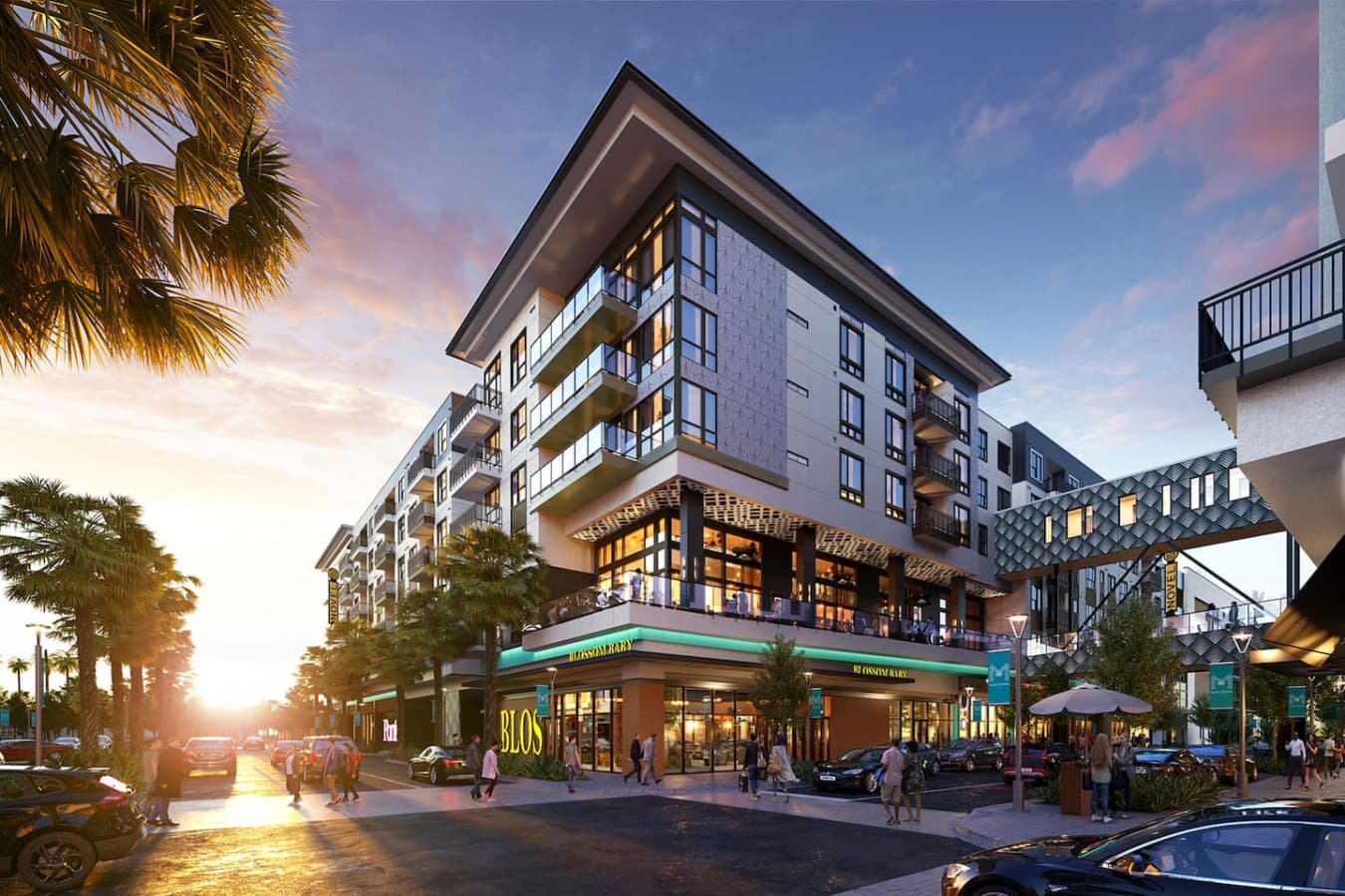 Just 2 min drive/5 min walk.  Dine, play, shop and check the Tampa event calendar for more.