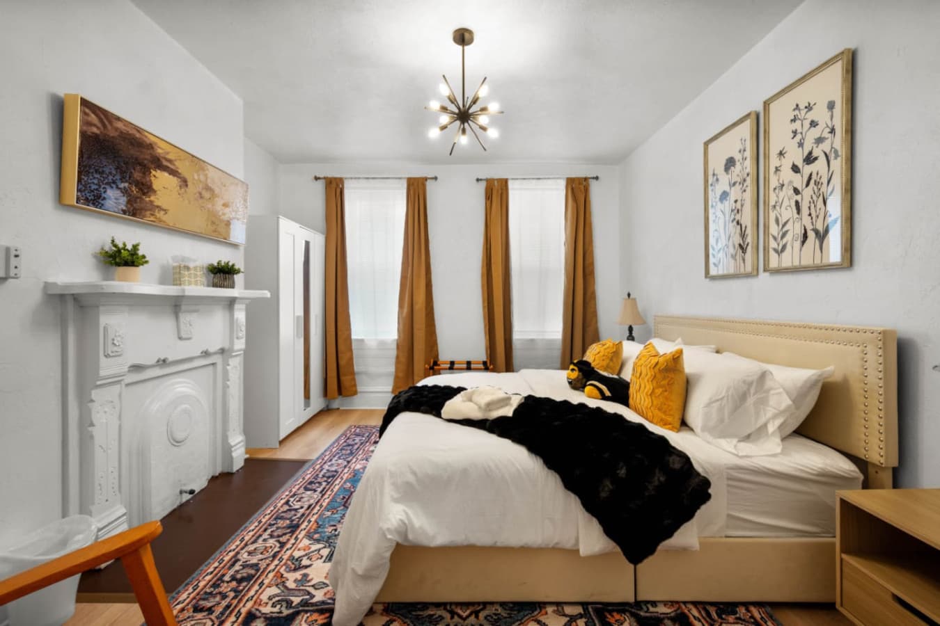 Bright, airy, and fit for royalty—your king-sized escape awaits.
