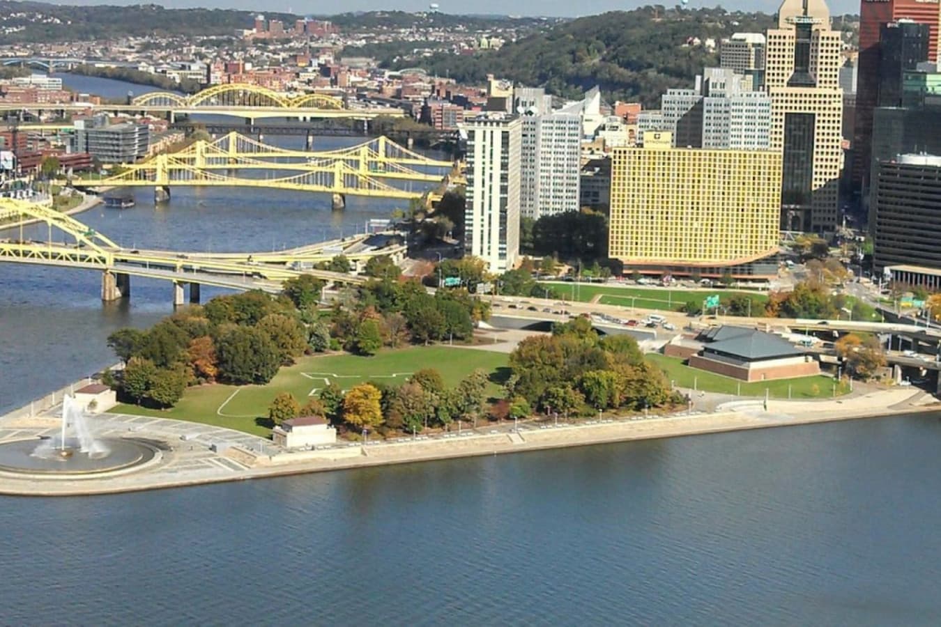Just 12 minutes to Point State Park—where rivers meet and city views shine.