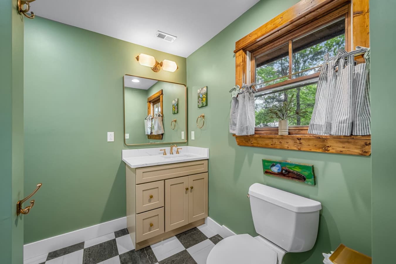Fresh, bright, and ready for whatever your bathroom playlist demands.