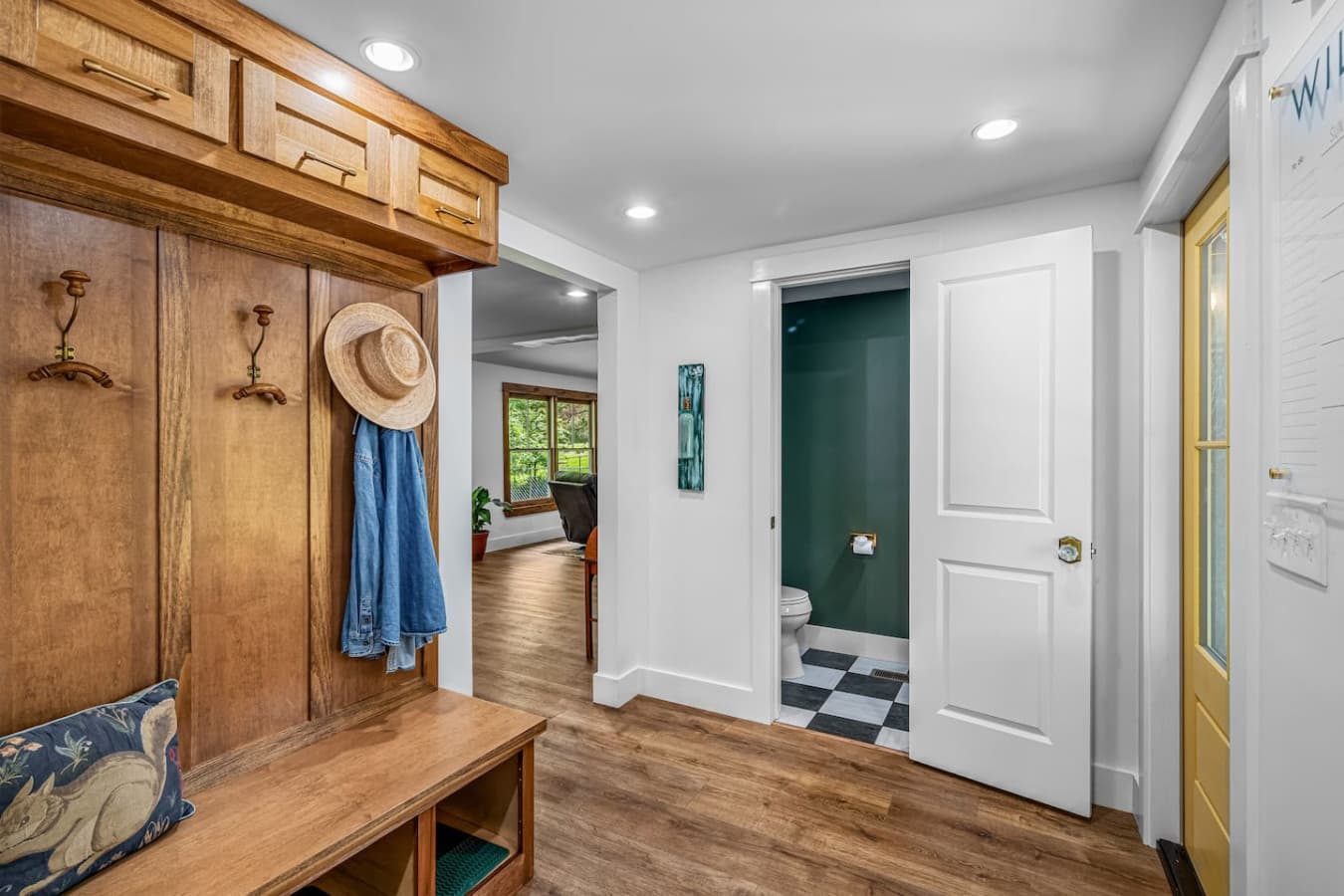 Step inside and hang up your worries—and your jacket—in this thoughtful entryway.