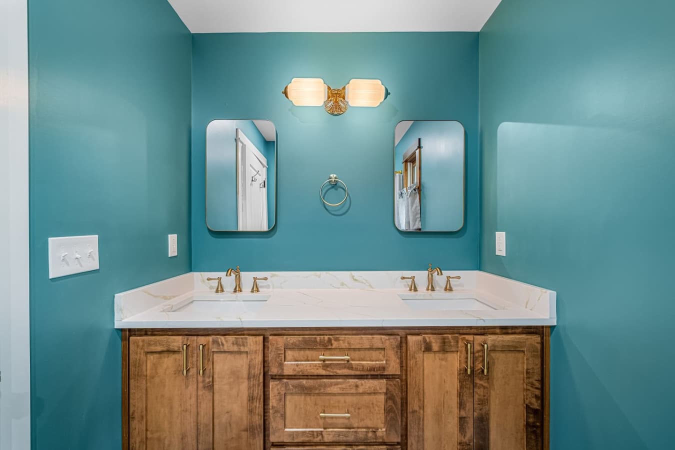 Double the sinks, double the chance to race who’s ready first!