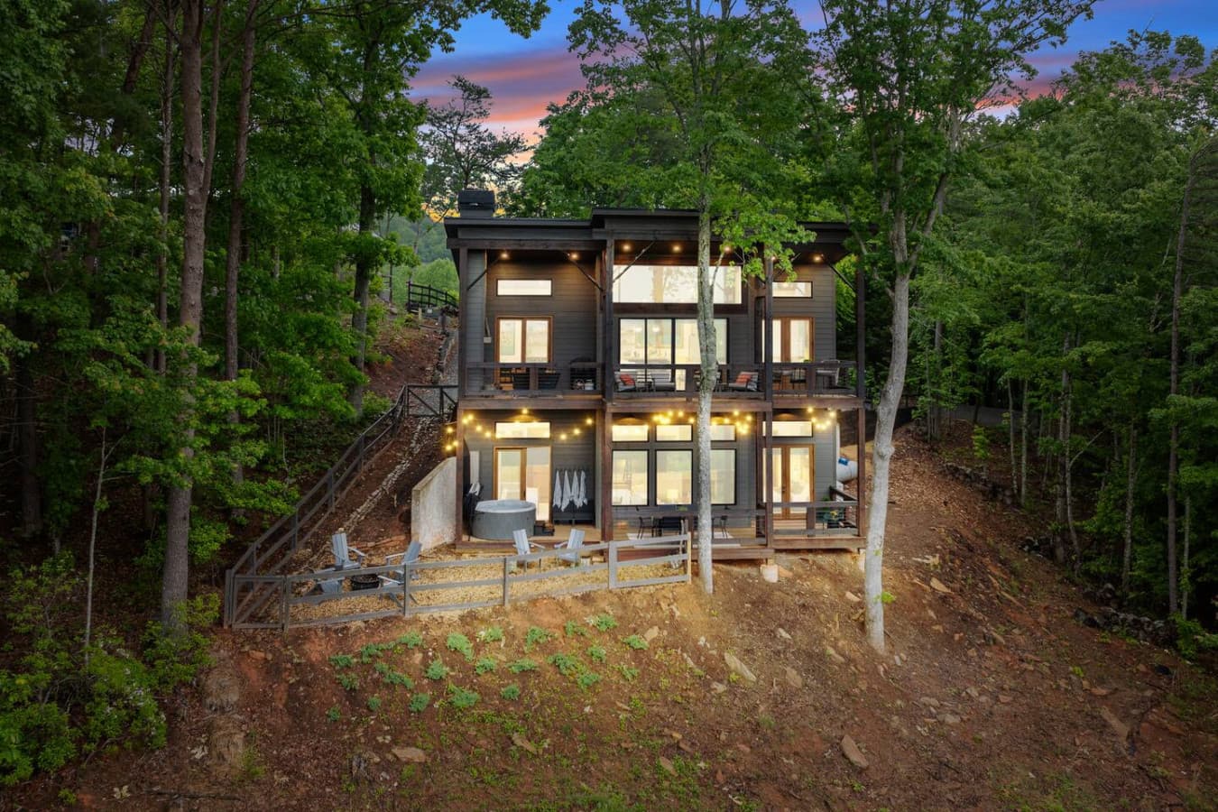 Hidden in the woods—but with all the luxuries you’d never expect in the wild.