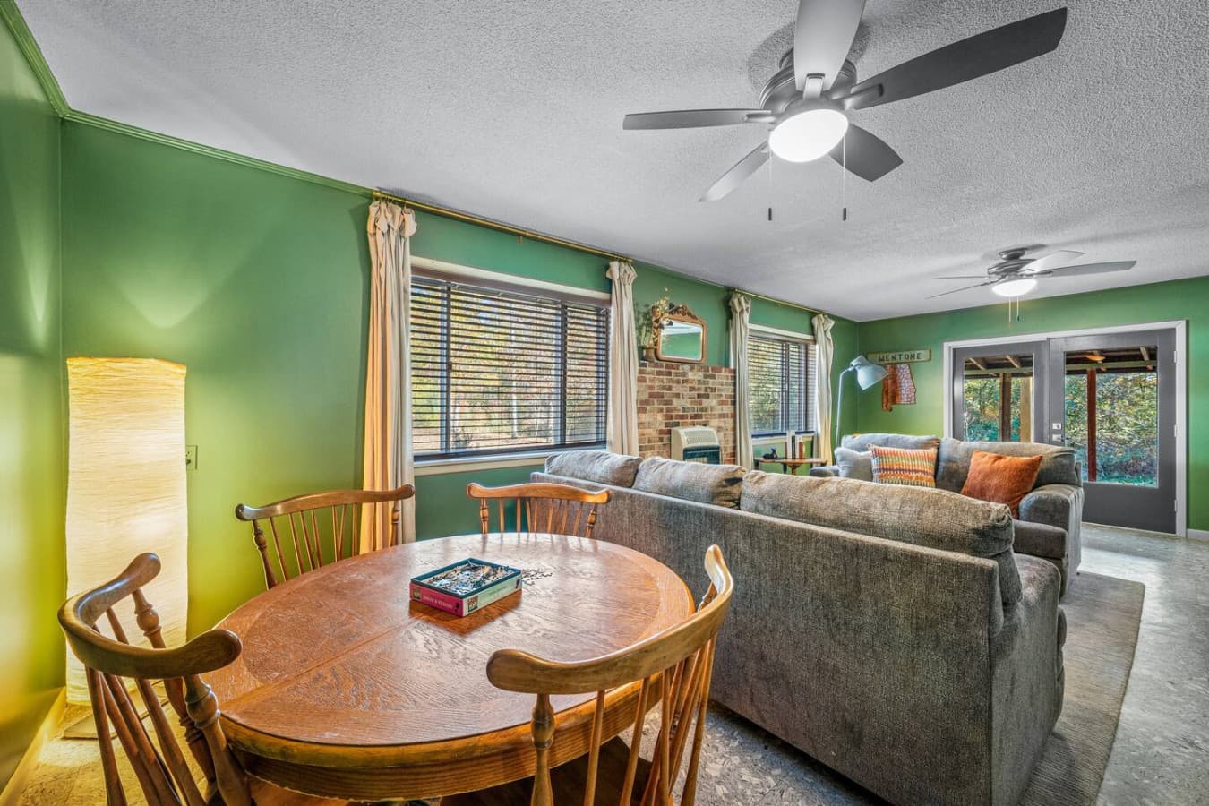 A dining space made for connection, conversation, and comfort.