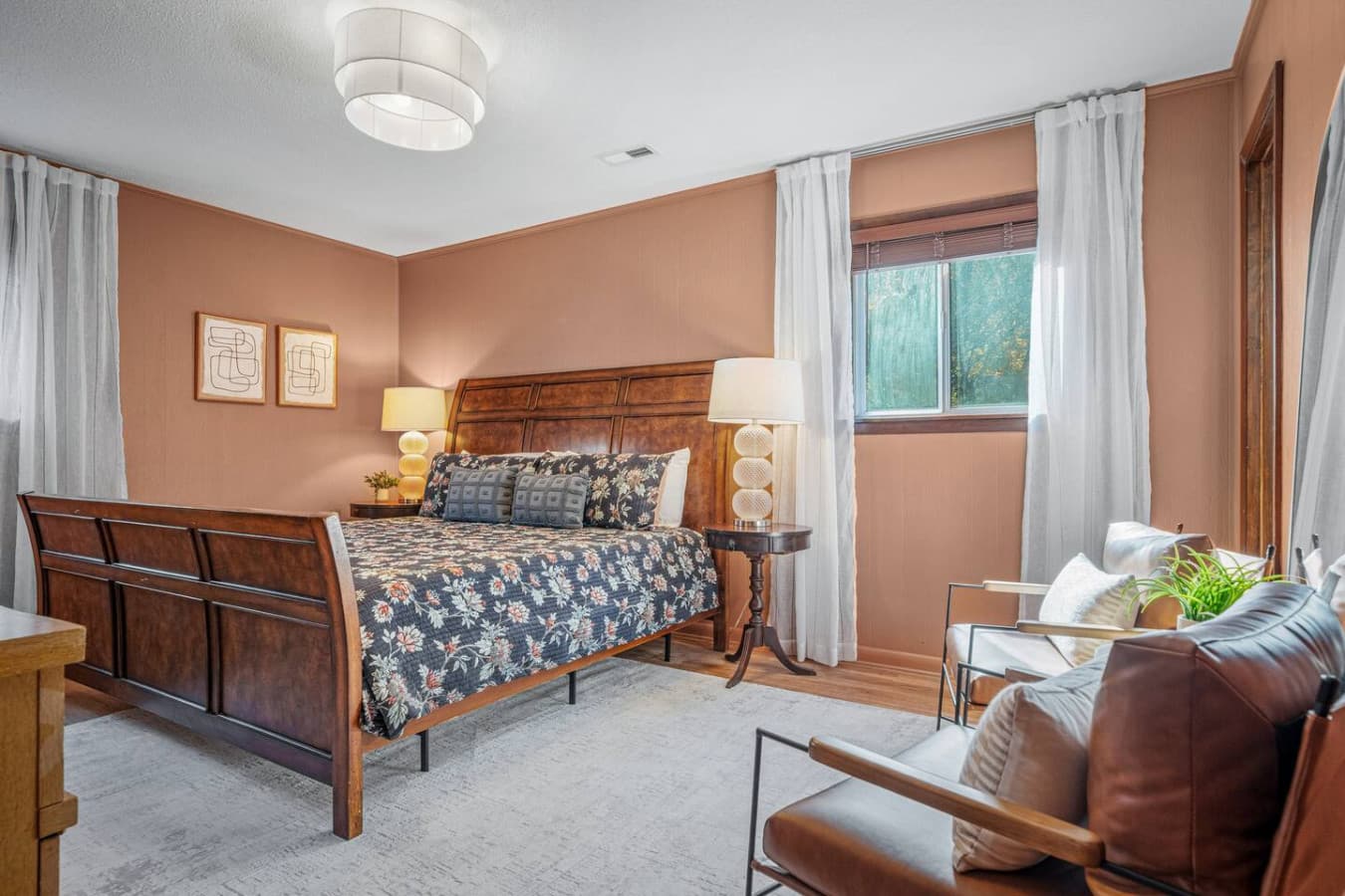 Stretch out in the king bed and drift off surrounded by mountain calm.