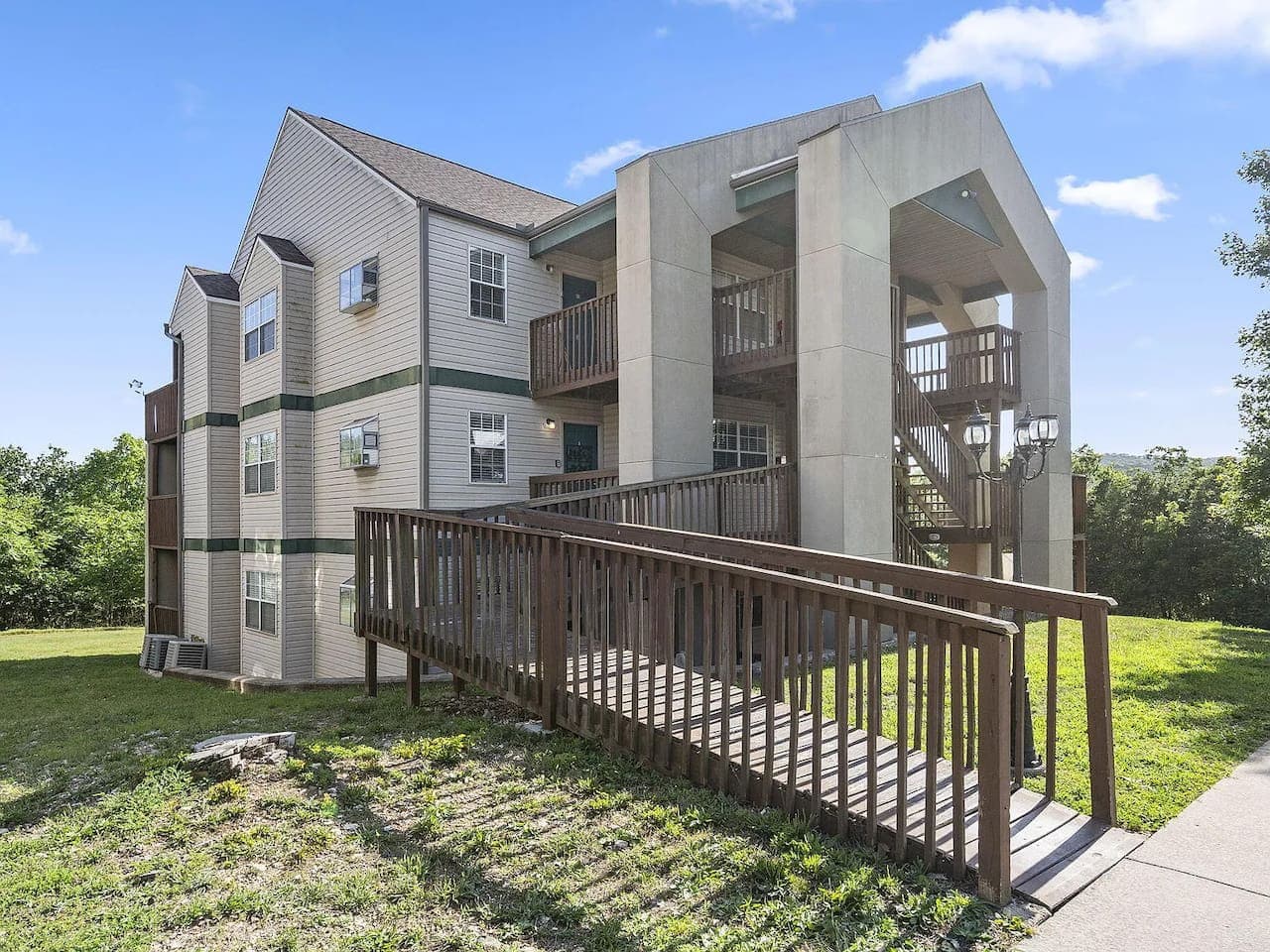 The exterior of the property building, enter and start your Branson vacation!