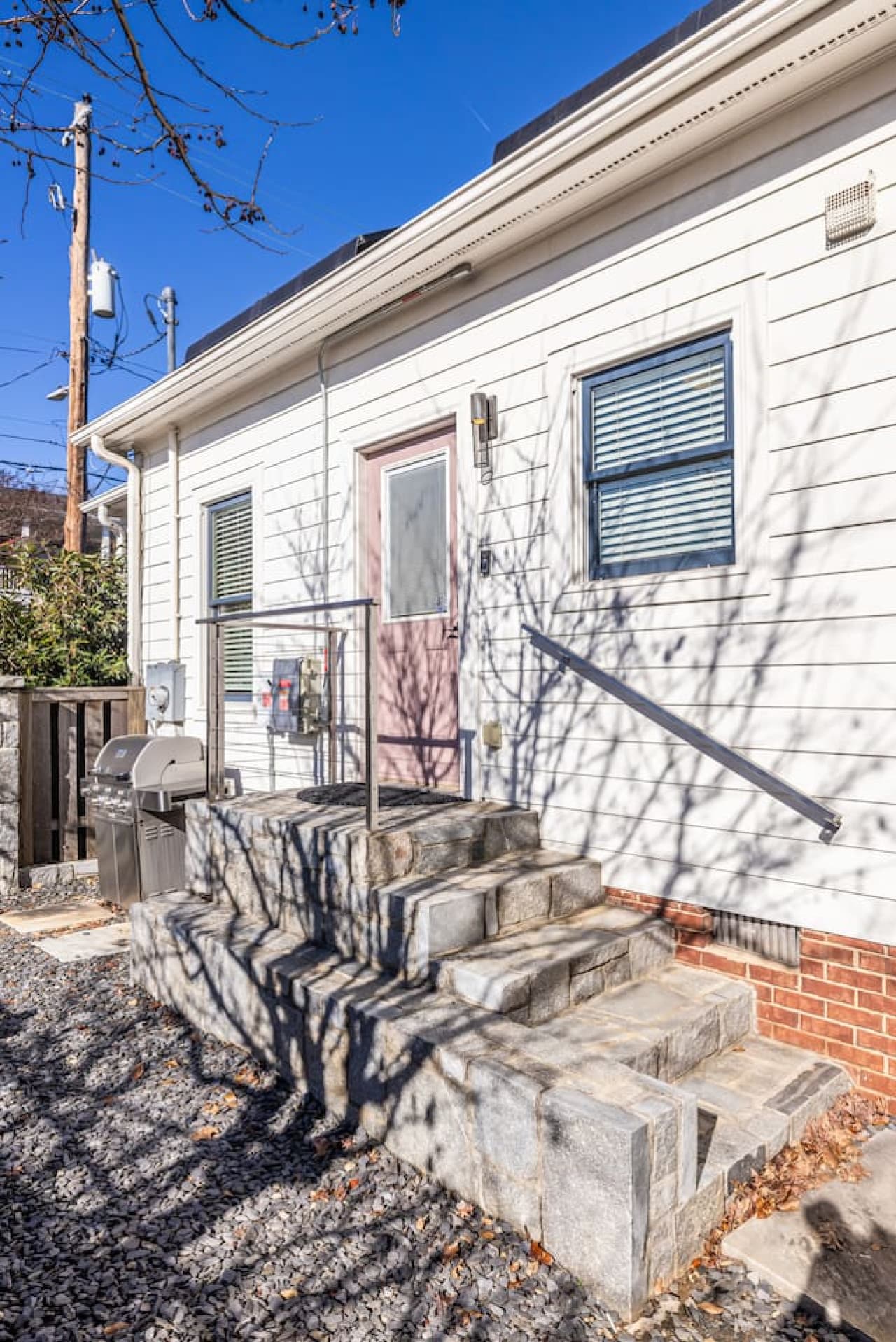 Direct access from the kitchen to the yard and parking path.
