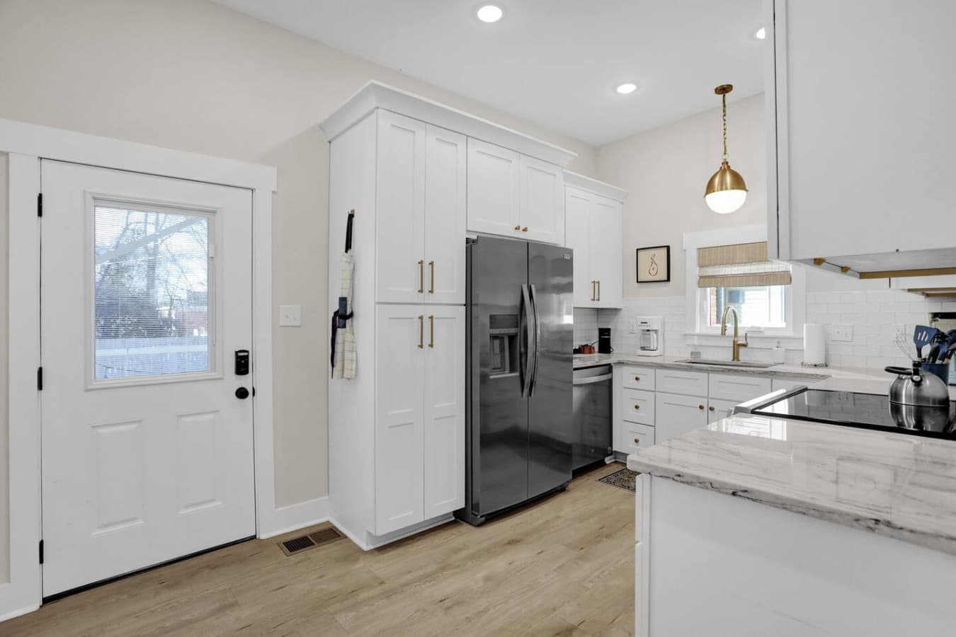 Sleek, modern, and designed for foodies and casual cooks alike.
