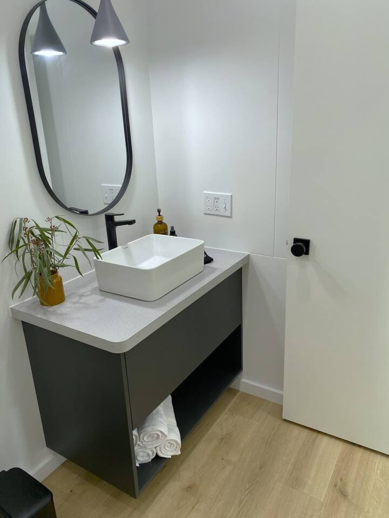 Bright, spotless, and ready to refresh.