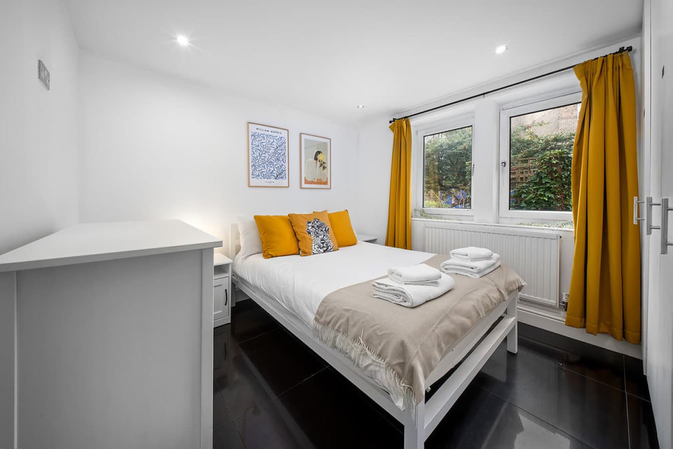 Arlington_Way_Flat_10_bed_1-sharpened.jpg